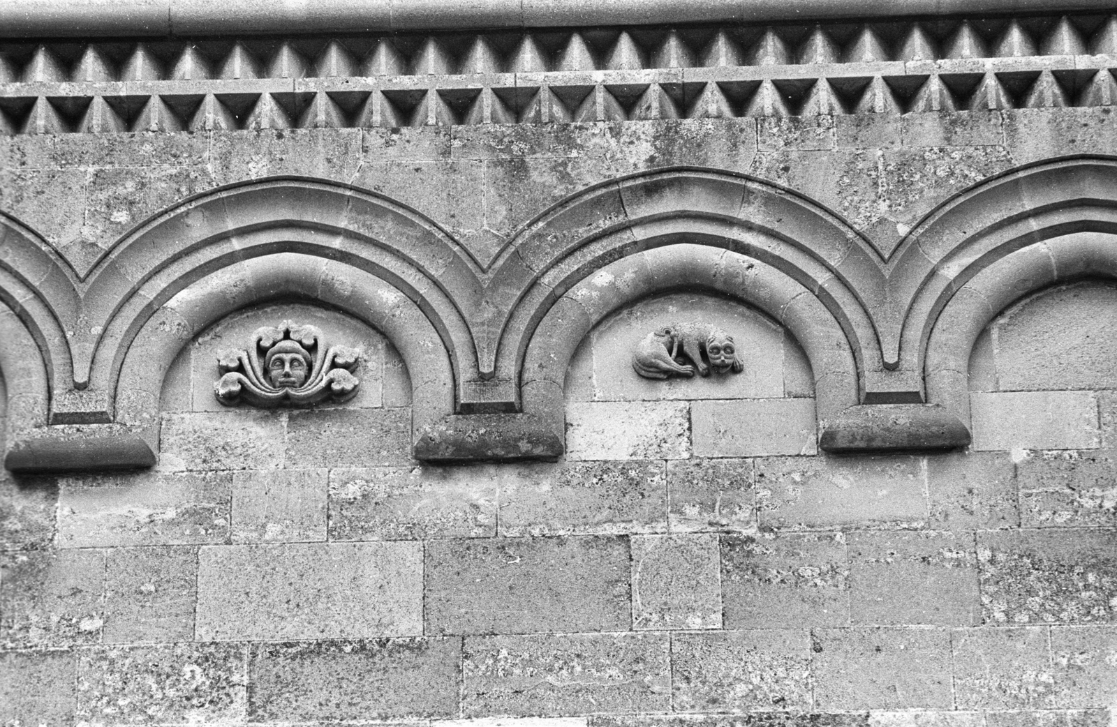 Hungary, Ják, az Apátsági templom homlokzatának részlete., 1976, Erdei Katalin, architecture, Fortepan #84959