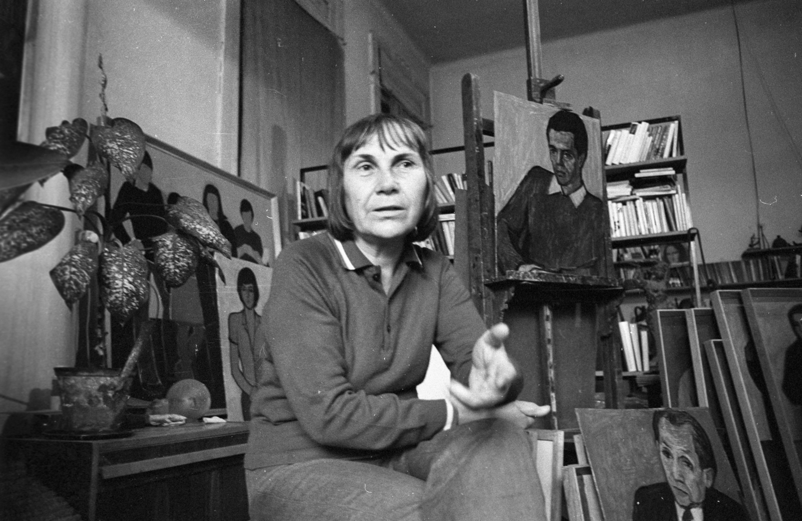 Hungary, Gyula, Koszta Rozália festőművésznő., 1977, Erdei Katalin, celebrity, studio, painting, easel, Fortepan #85019