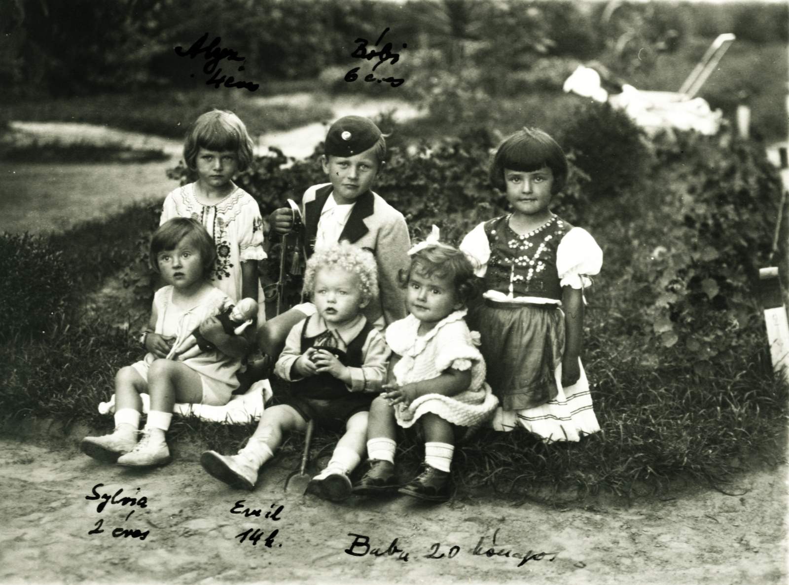 Magyarország, Szenyér, 1937, Nagy Józsefné dr, népviselet, gyerekek, magyar ruha, Fortepan #85057