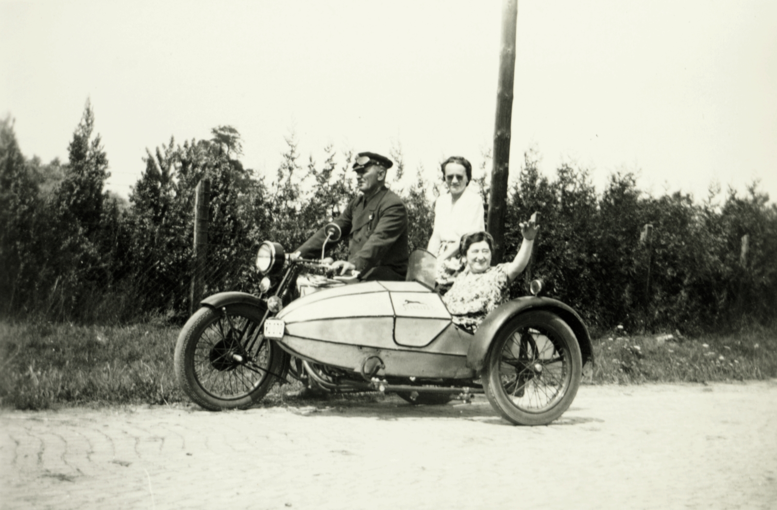 1943, Jáki László, women, motorcycle with sidecar, man, Standard-brand, number plate, Fortepan #85381