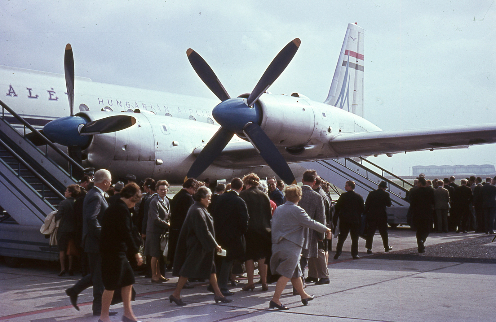 1963, Lőw Miklós, colorful, Soviet brand, airplane, Ilyushin-brand, Hungarian Airlines, aircraft steps, Fortepan #85580