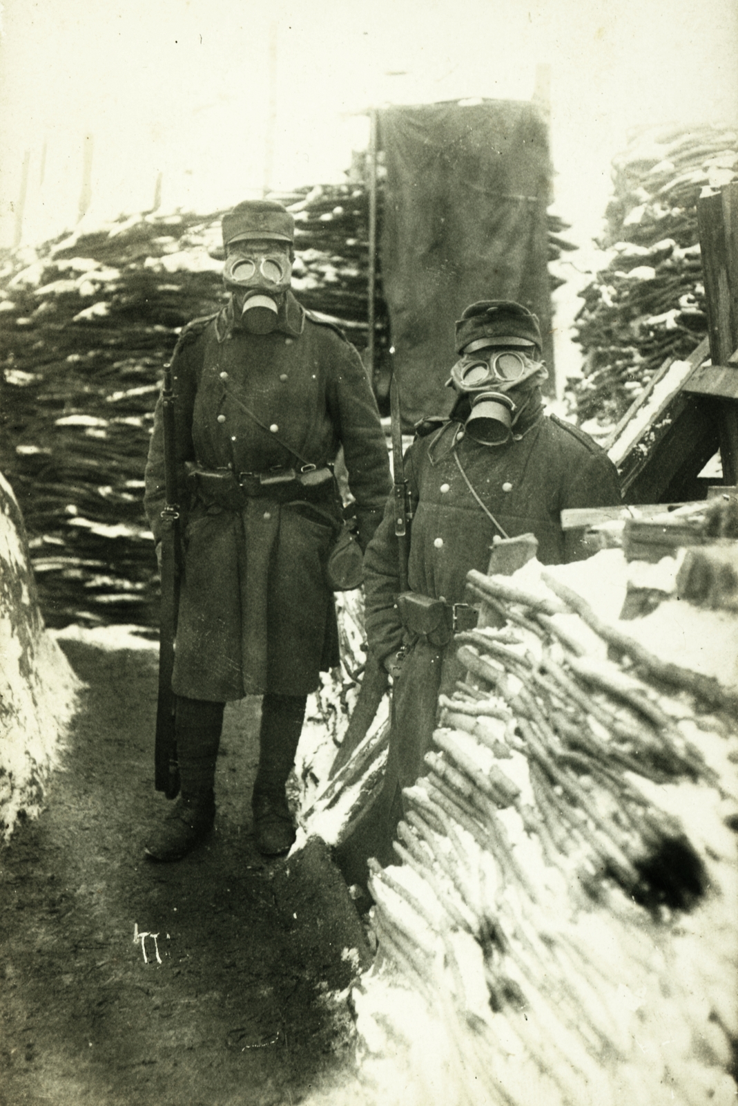 1916, Moravecz János, First World War, trench, gas mask, Fortepan #85696