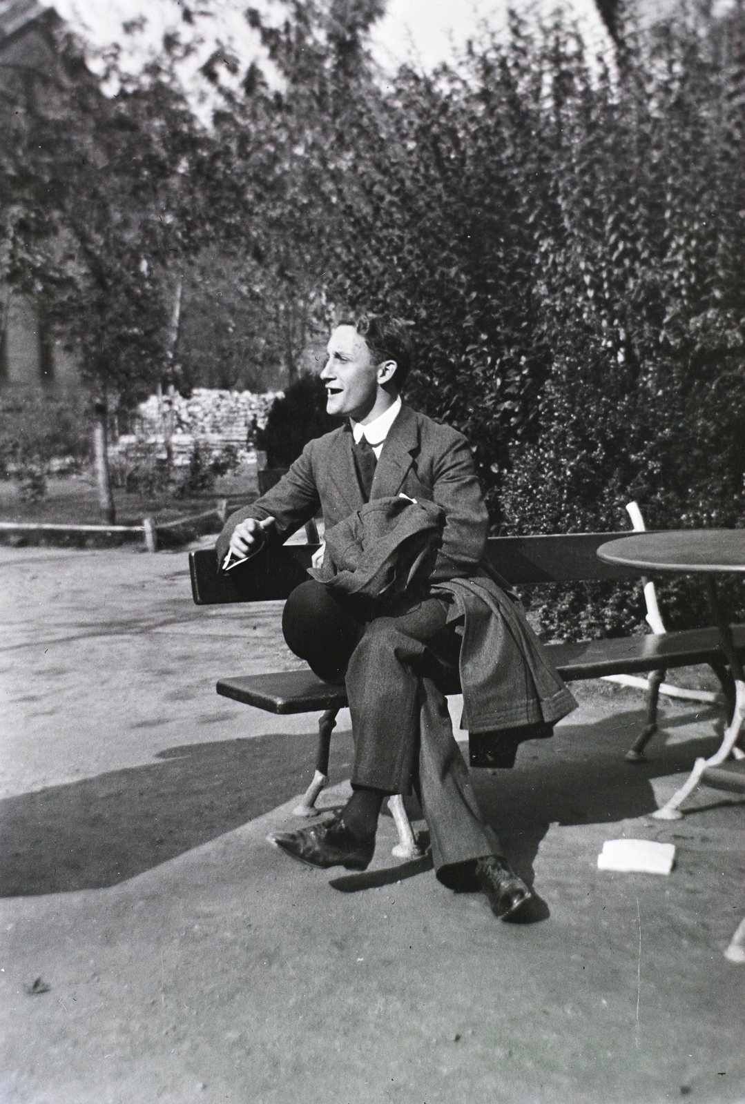 1913, Schmidt Albin, leg over leg, Fortepan #86073