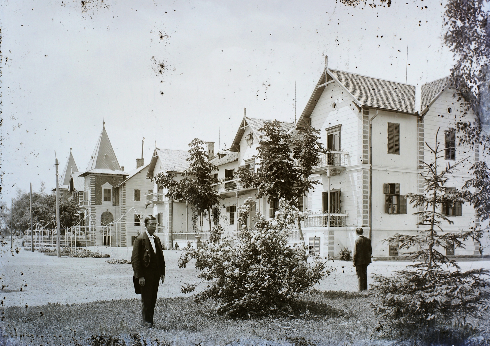 Magyarország,Balaton, Keszthely, a Hullám és a Balaton szálloda., 1908, Magyar Földrajzi Múzeum / Erdélyi Mór cége, szálloda, Fortepan #86468