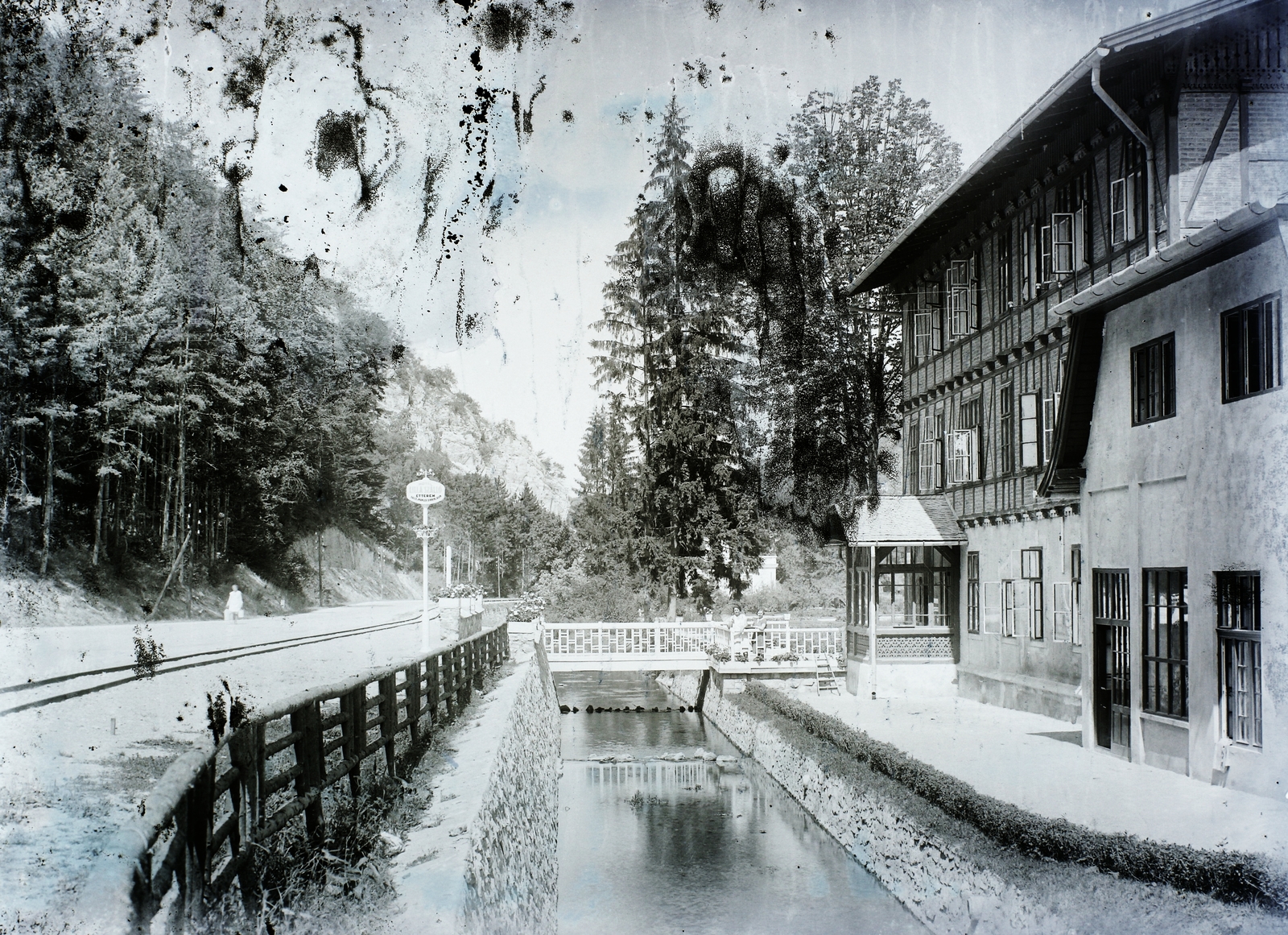 Hungary, Lillafüred, Miskolc, Lilla szálló., 1930, Magyar Földrajzi Múzeum / Erdélyi Mór cége, hospitality, railway, bridge, stream, Fortepan #86473