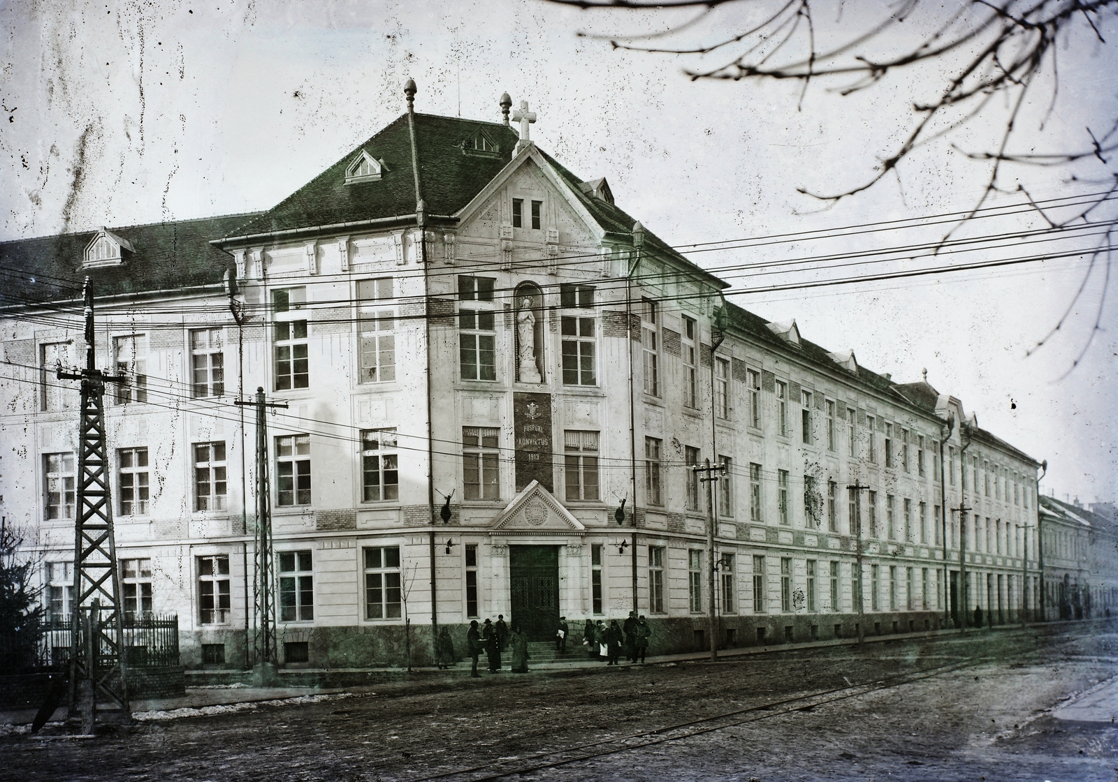 Romania,Transylvania, Satu Mare, Eötvös utca (Strada Alexandru Ioan Cuza), Püspöki konviktus., 1914, Magyar Földrajzi Múzeum / Erdélyi Mór cége, cornerhouse, pediment, Fortepan #86482
