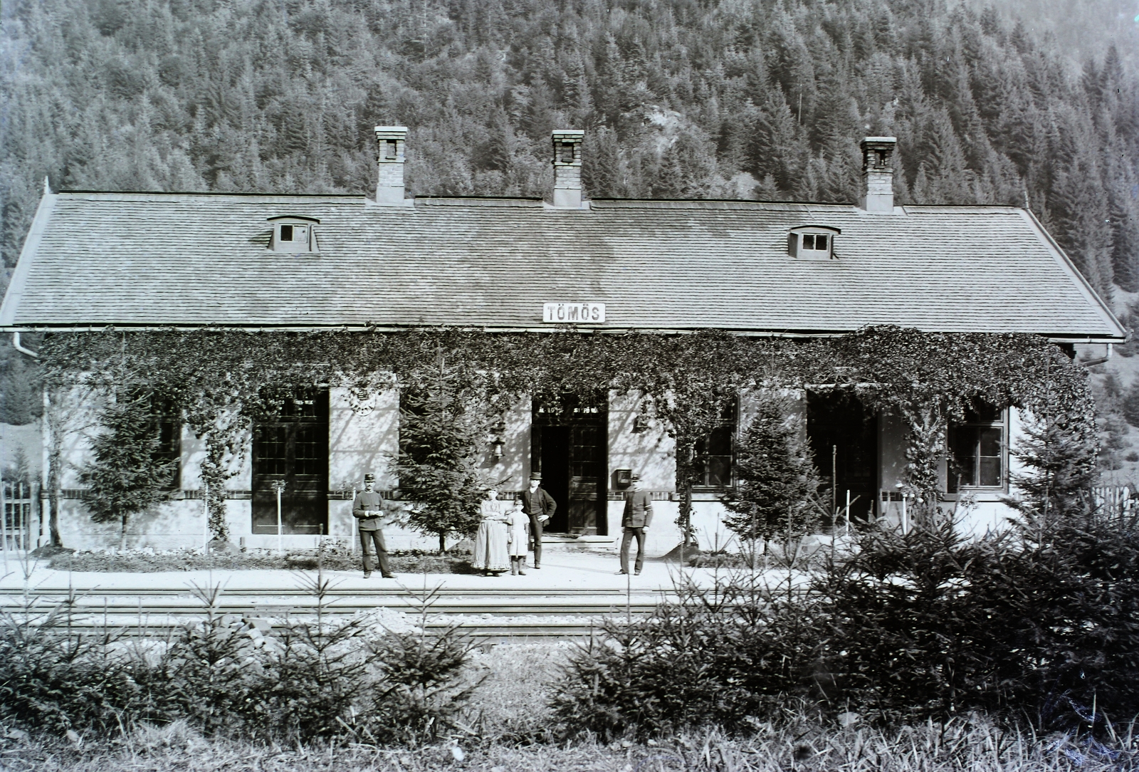 Romania,Transylvania, Timișu de Jos, (ekkor Tömös), vasútállomás., 1914, Magyar Földrajzi Múzeum / Erdélyi Mór cége, train station, place-name signs, Fortepan #86524