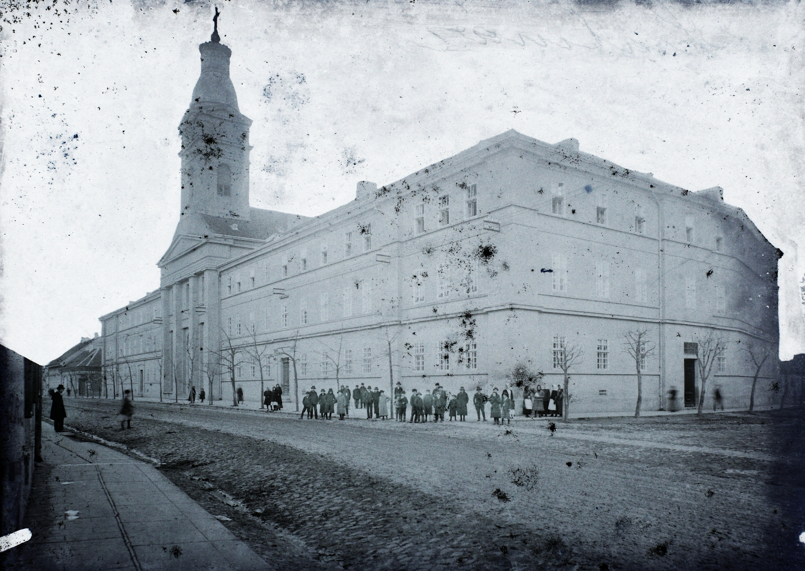 Romania,Transylvania, Satu Mare, Kazinczy utca (Strada Stefan cel Mare) Zárdatemplom (Szeplőtelen Szűz Mária templom) és a zárda., 1914, Magyar Földrajzi Múzeum / Erdélyi Mór cége, church, cloister, Fortepan #86587