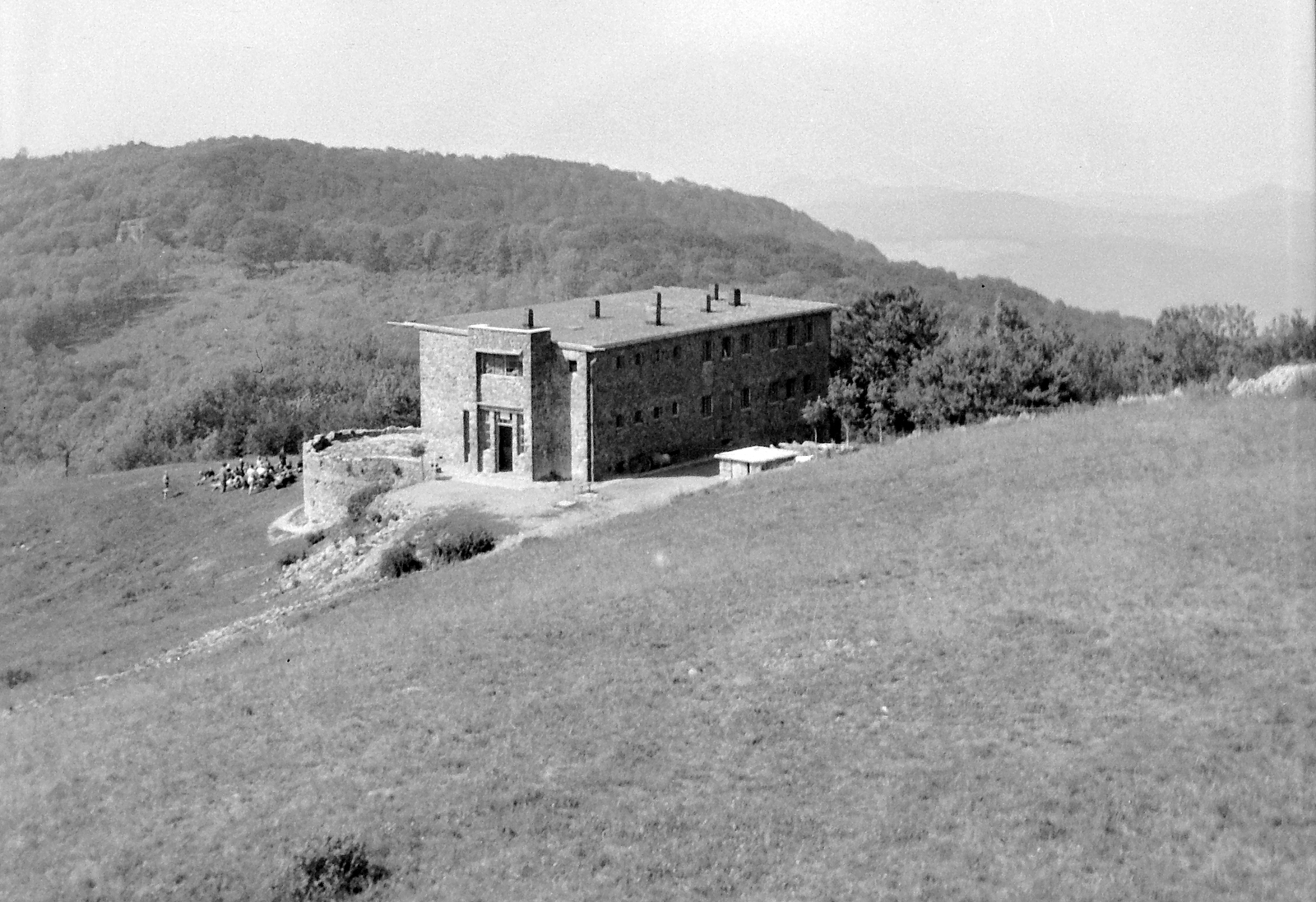 Hungary, Börzsöny, Nagy-Hideg-hegy, turistaház., 1951, Gyöngyi, view, Fortepan #8667