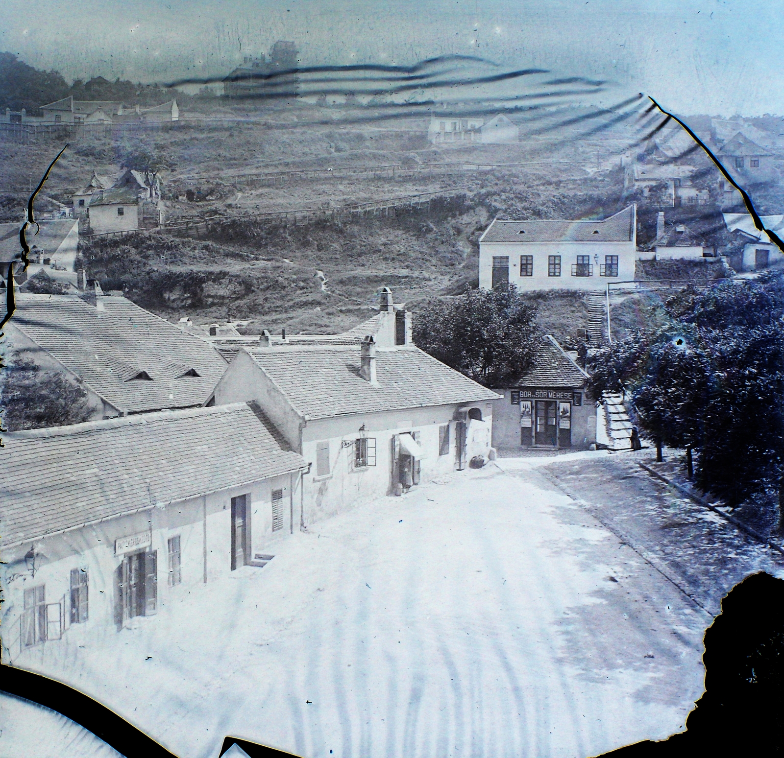 Magyarország, Tabán, Budapest I., Fehér sas tér, szemben a Hadnagy utca - Jakab lépcső találkozása., 1910, Magyar Földrajzi Múzeum / Erdélyi Mór cége, sérült kép, Budapest, Fortepan #86726