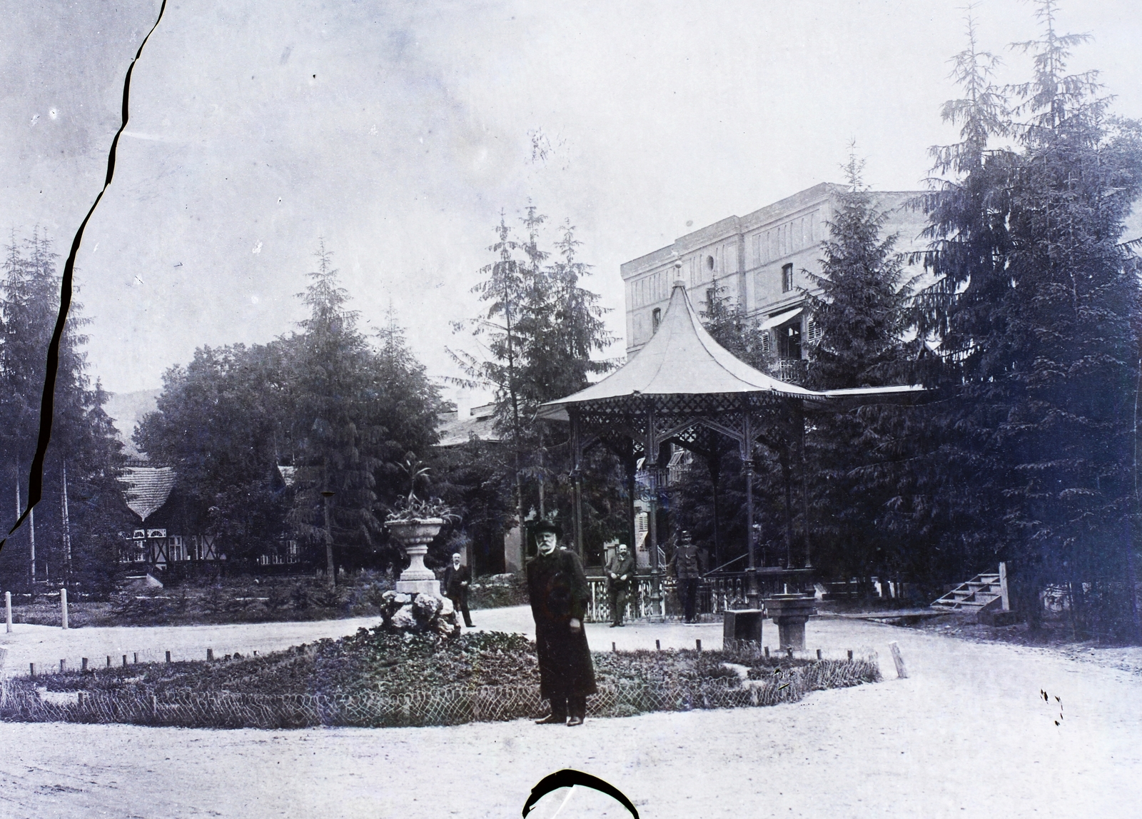 Romania,Transylvania, Vâlcele, Főkút., 1908, Magyar Földrajzi Múzeum / Erdélyi Mór cége, rest area, damaged photo, Fortepan #86902