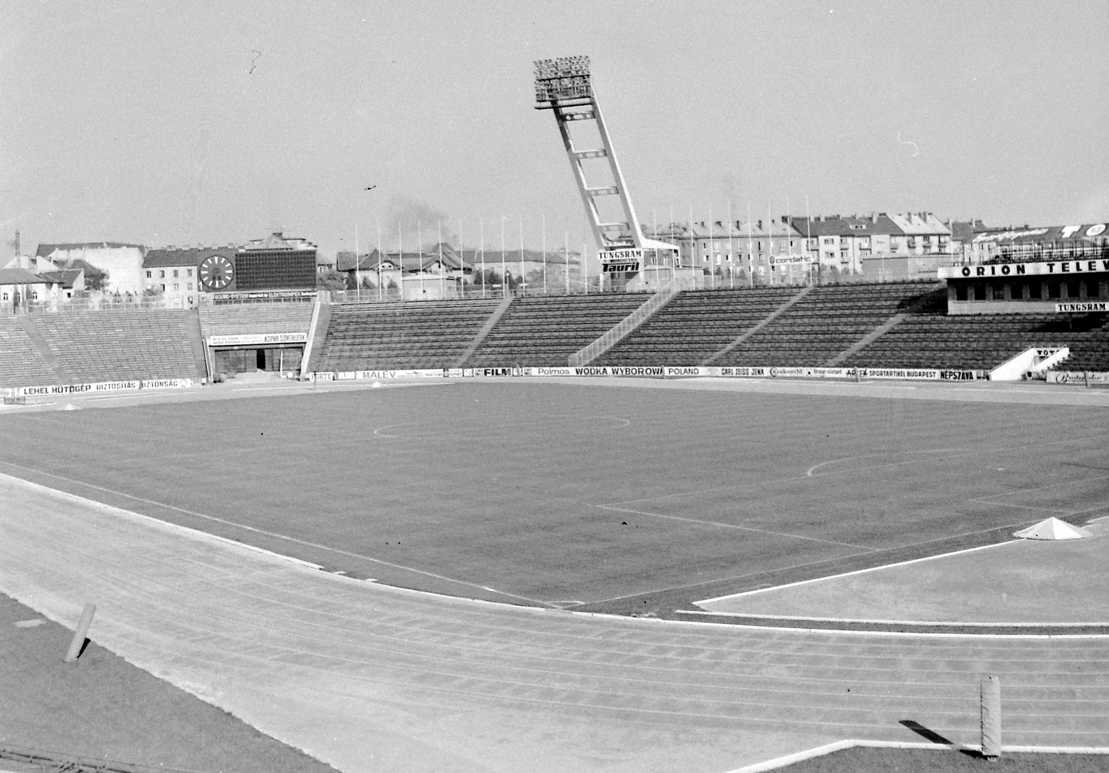 Hungary, Népstadion, Budapest XIV., 1968, Gyöngyi, ad, watch, Budapest, Fortepan #8720