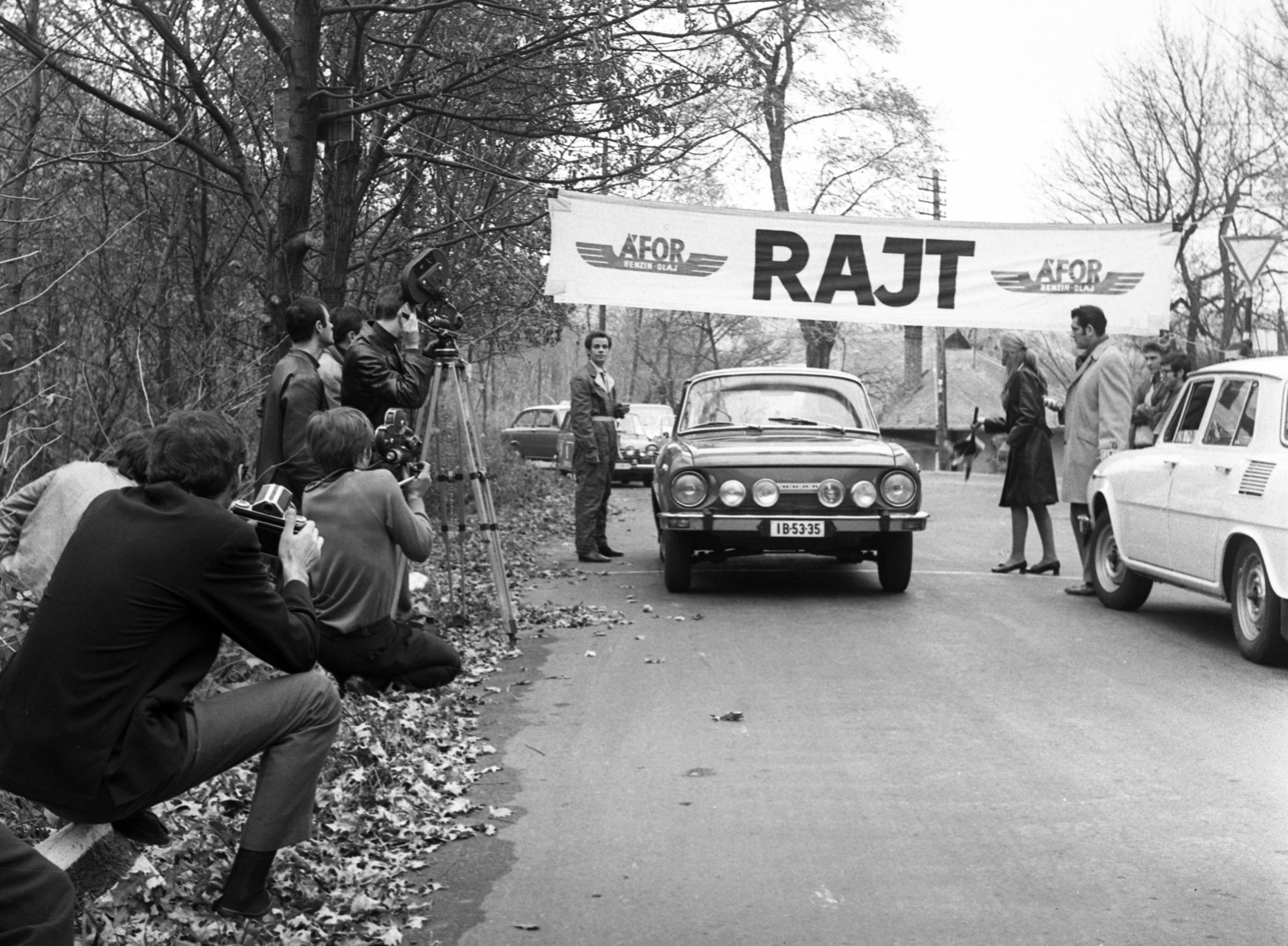 Hungary, 1970, Urbán Tamás, Czechoslovak brand, Skoda-brand, car race, movie camera, photography, number plate, tripod, Fortepan #87252