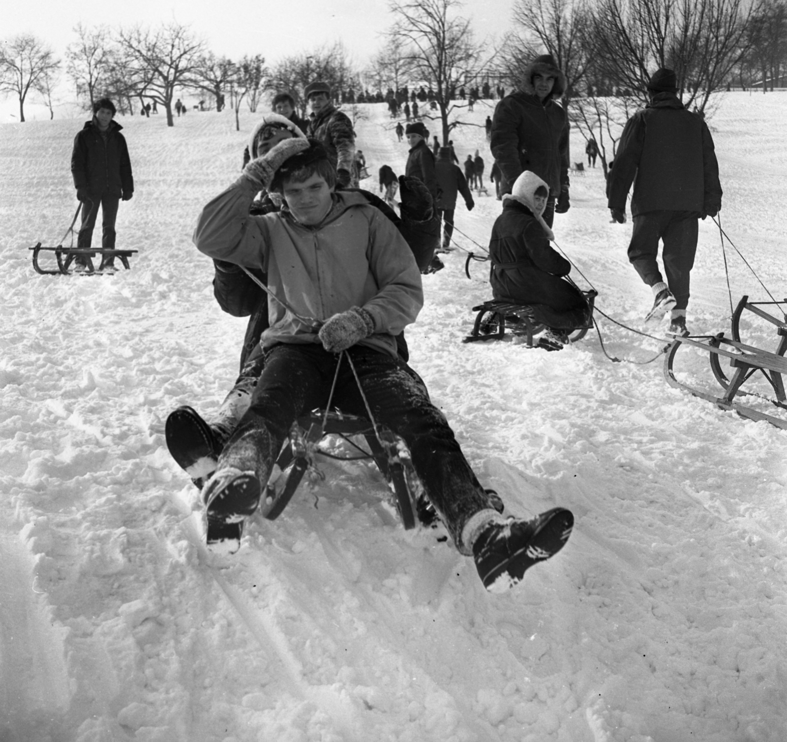 Hungary, Tabán, Budapest I., szánkópálya., 1971, Urbán Tamás, winter, snow, sledge, Budapest, Fortepan #87296