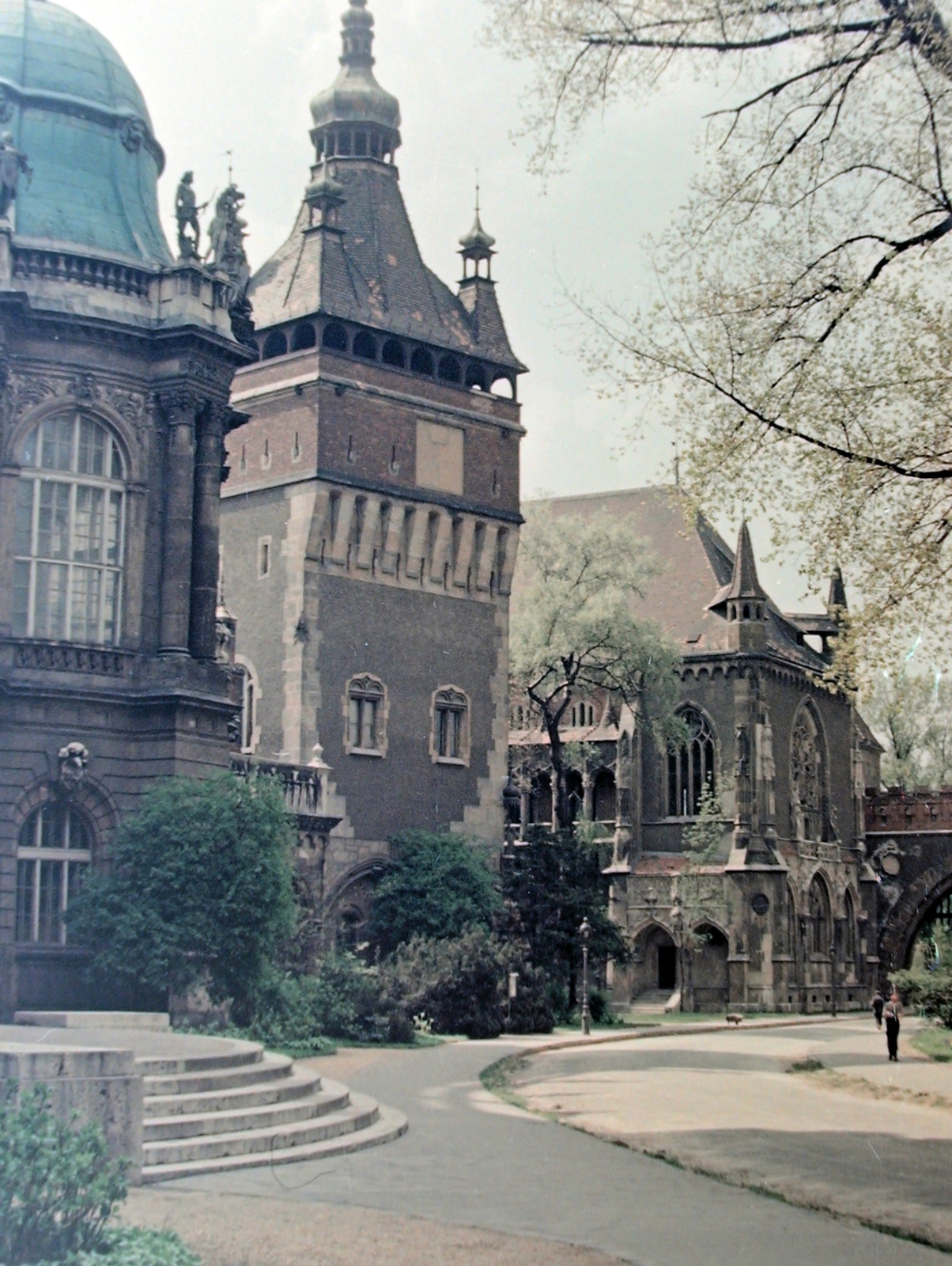 Hungary, Budapest XIV., Vajdahunyad vára, belső udvar., 1959, Fortepan, castle, colorful, Ignác Alpár-design, eclectic architecture, Budapest, Fortepan #873