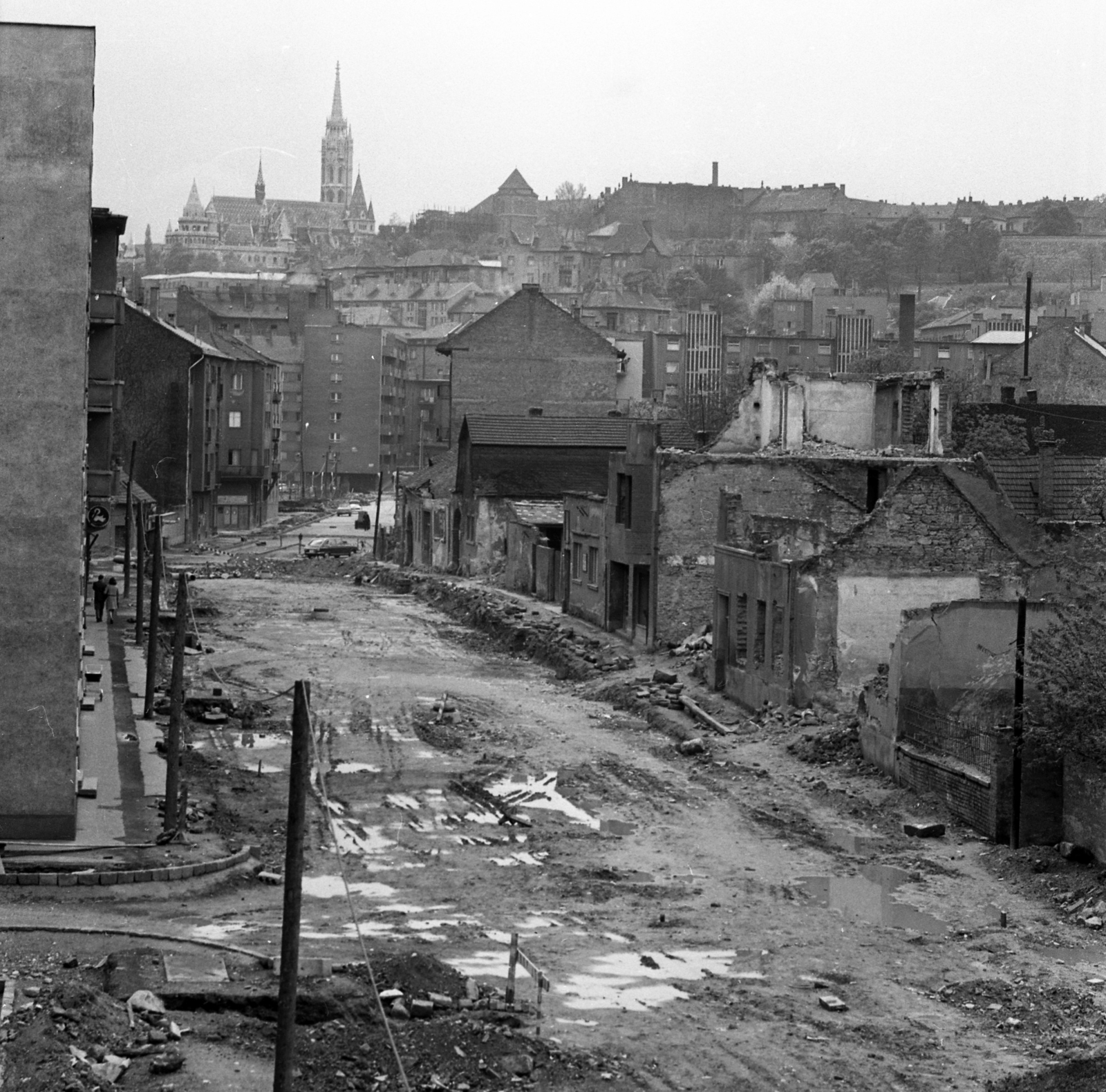 Magyarország, Budapest II., Horvát utca, háttérben a budai Vár., 1972, Urbán Tamás, Budapest, Fortepan #87631