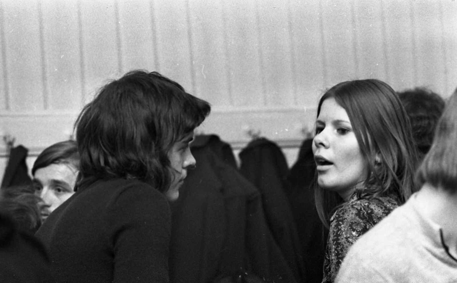 Hungary, Budapest VI., Teréz körút 6. (Lenin körút 64.), Horizont tánciskola., 1973, Urbán Tamás, coat-stand, Budapest, Fortepan #87991