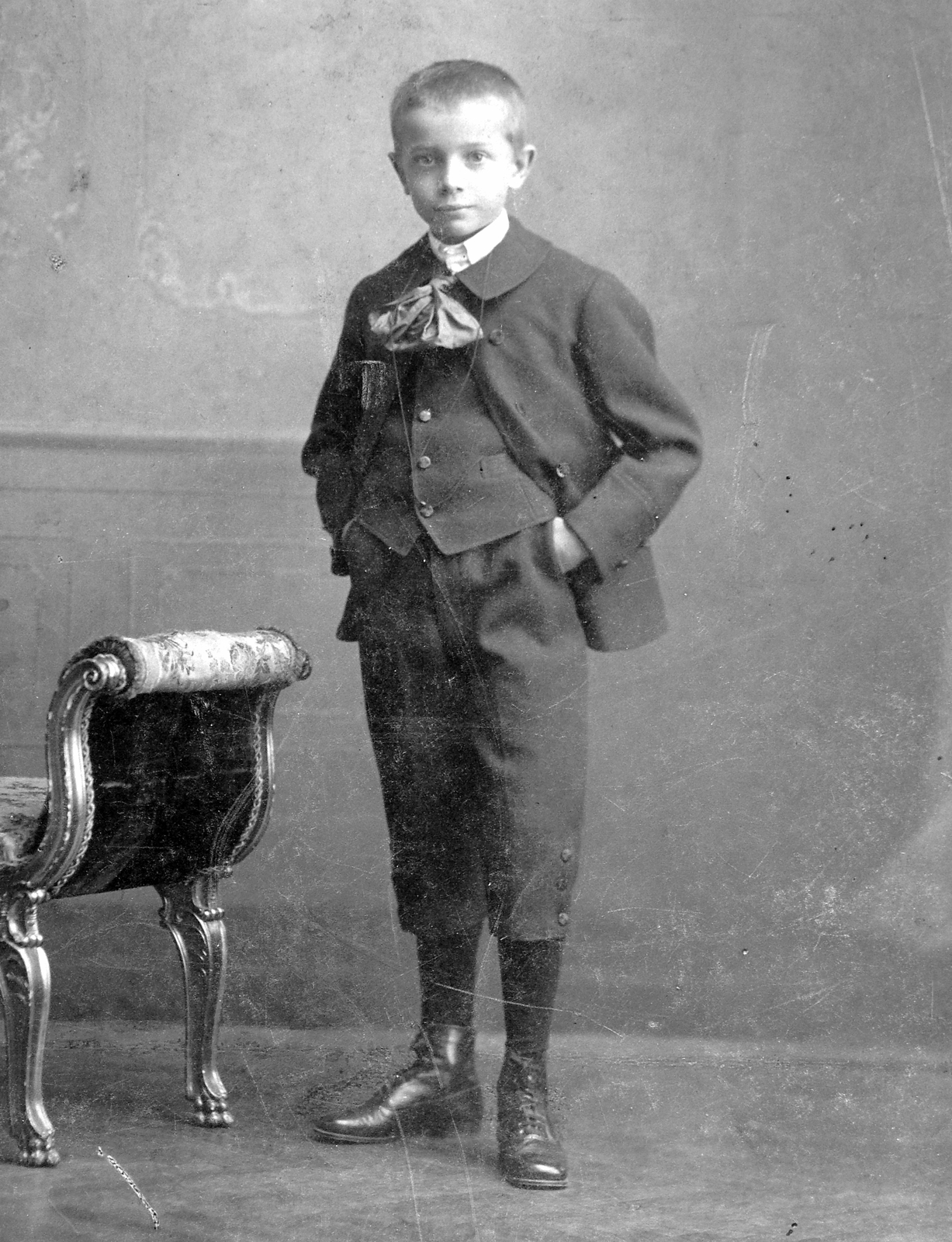 1920, Fortepan, portré, műterem, fiú, póz, zsebredugott kéz, Fortepan #8802