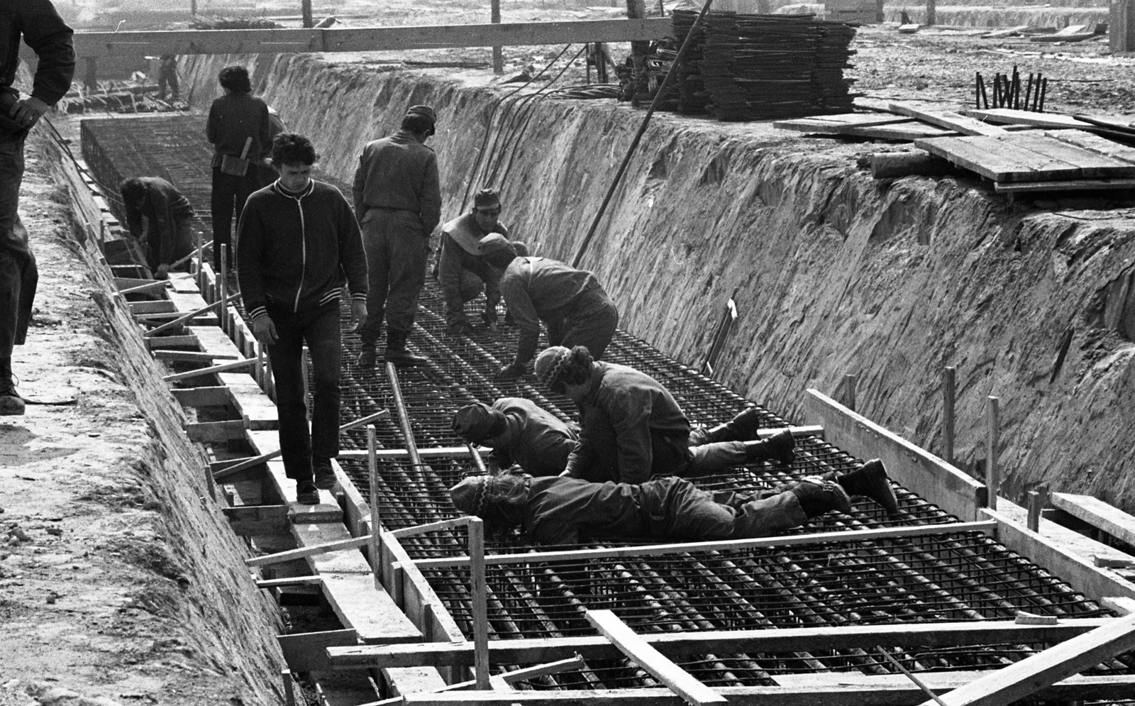 Magyarország, Dunaújváros, Papíripari Vállalat Dunaújvárosi Gyára, félcellulóz üzem alapozása., 1973, Urbán Tamás, építkezés, Fortepan #88043