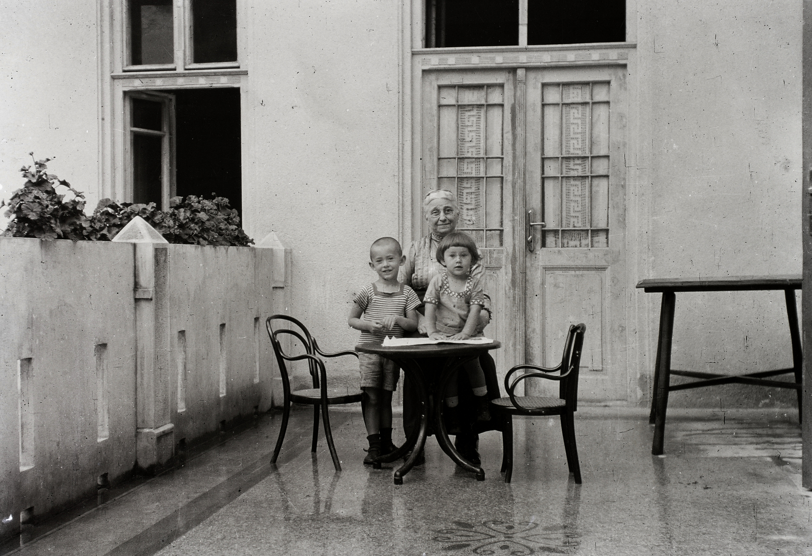 1921, Fortepan, grandparent, terrace, kids, Fortepan #8824