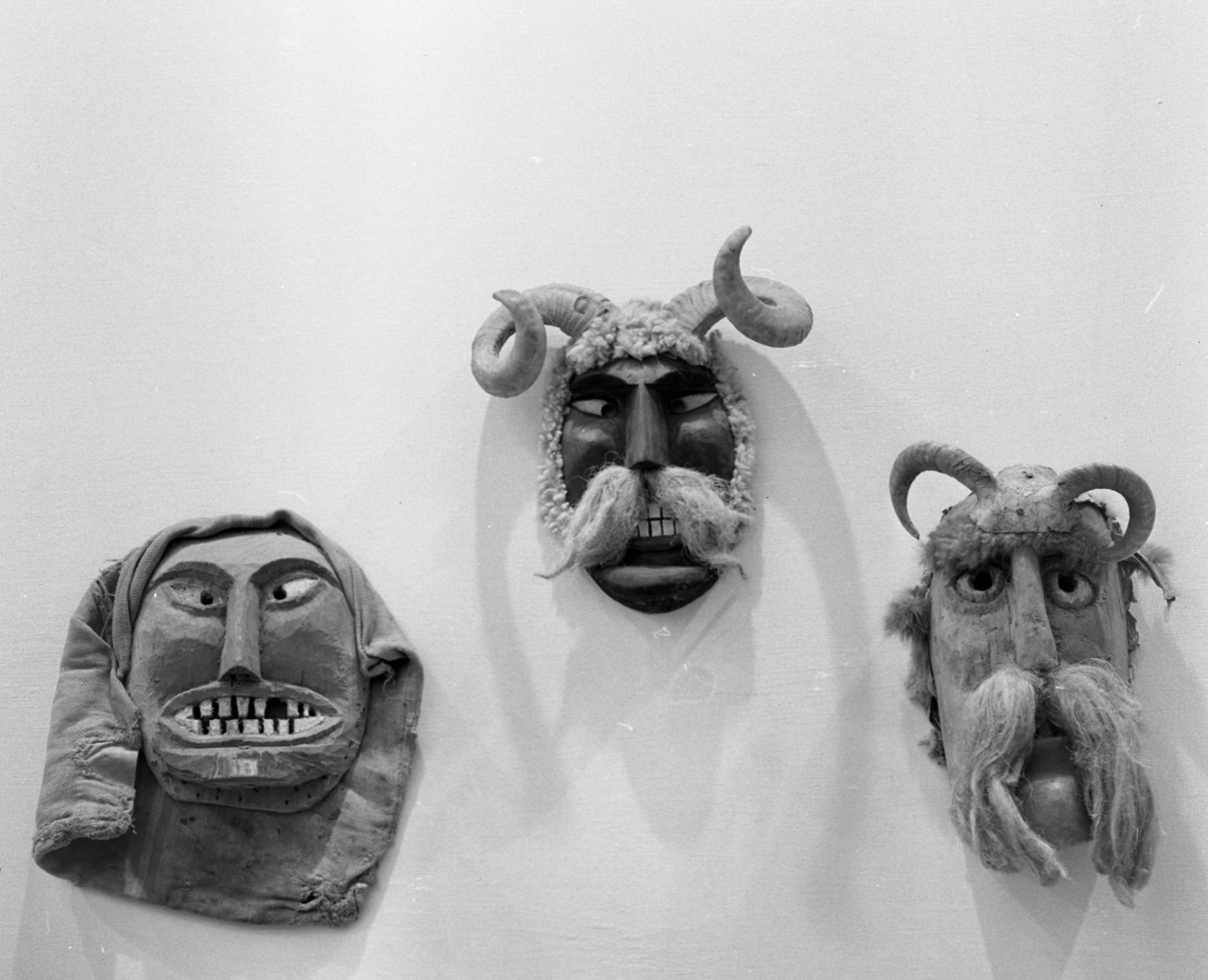 1973, Urbán Tamás, Busó-walking, mask, Fortepan #88364