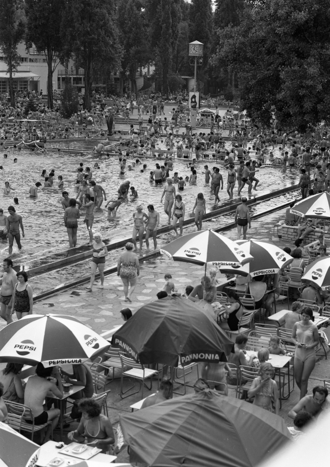 Magyarország, Margitsziget, Budapest, Palatinus Strandfürdő., 1974, Urbán Tamás, strand, Fortepan #88561