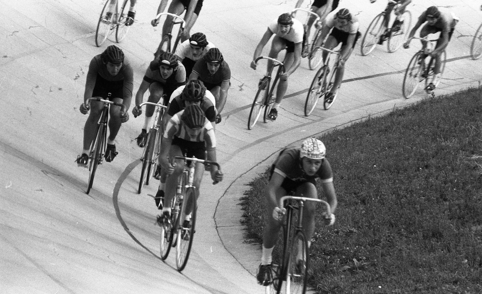 Magyarország, Budapest XIV., Szabó József utca, Millenáris sporttelep, pályakerékpáros verseny., 1976, Urbán Tamás, Budapest, Fortepan #88757