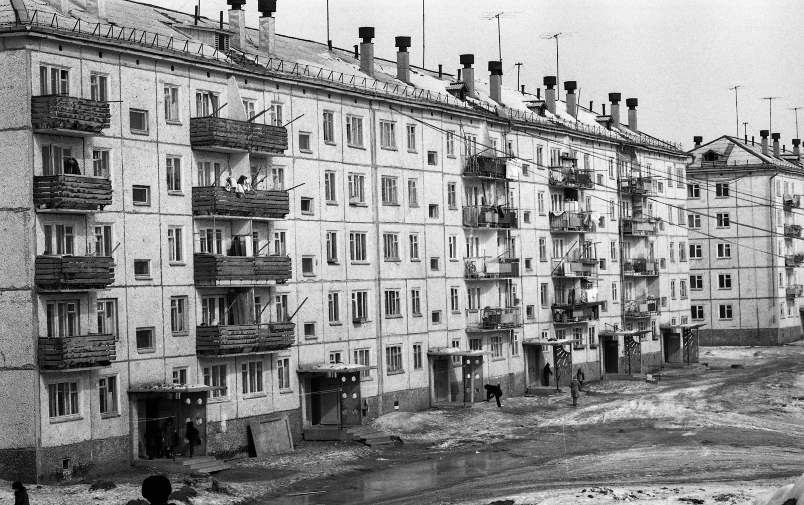 Russia, Ust-Ilimsk, Csajkovszkij utca., 1977, Urbán Tamás, Soviet Union, concrete block of flats, Fortepan #88963
