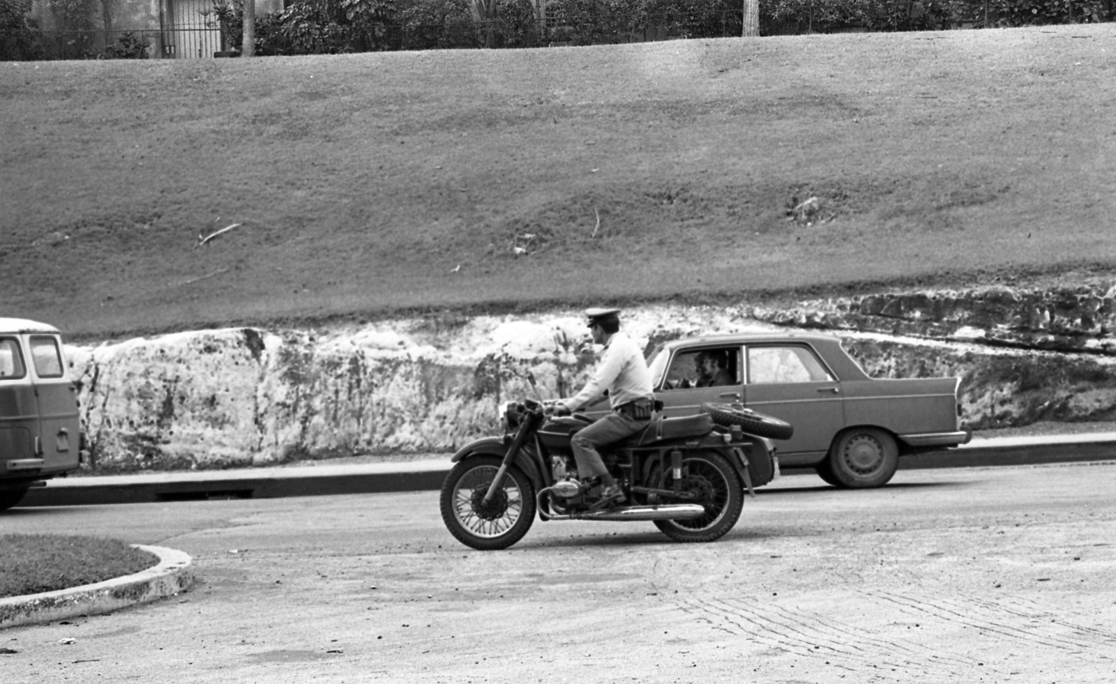 Cuba, 1978, Urbán Tamás, motorcycle, motorcycle with sidecar, Ural m63, Fortepan #89079