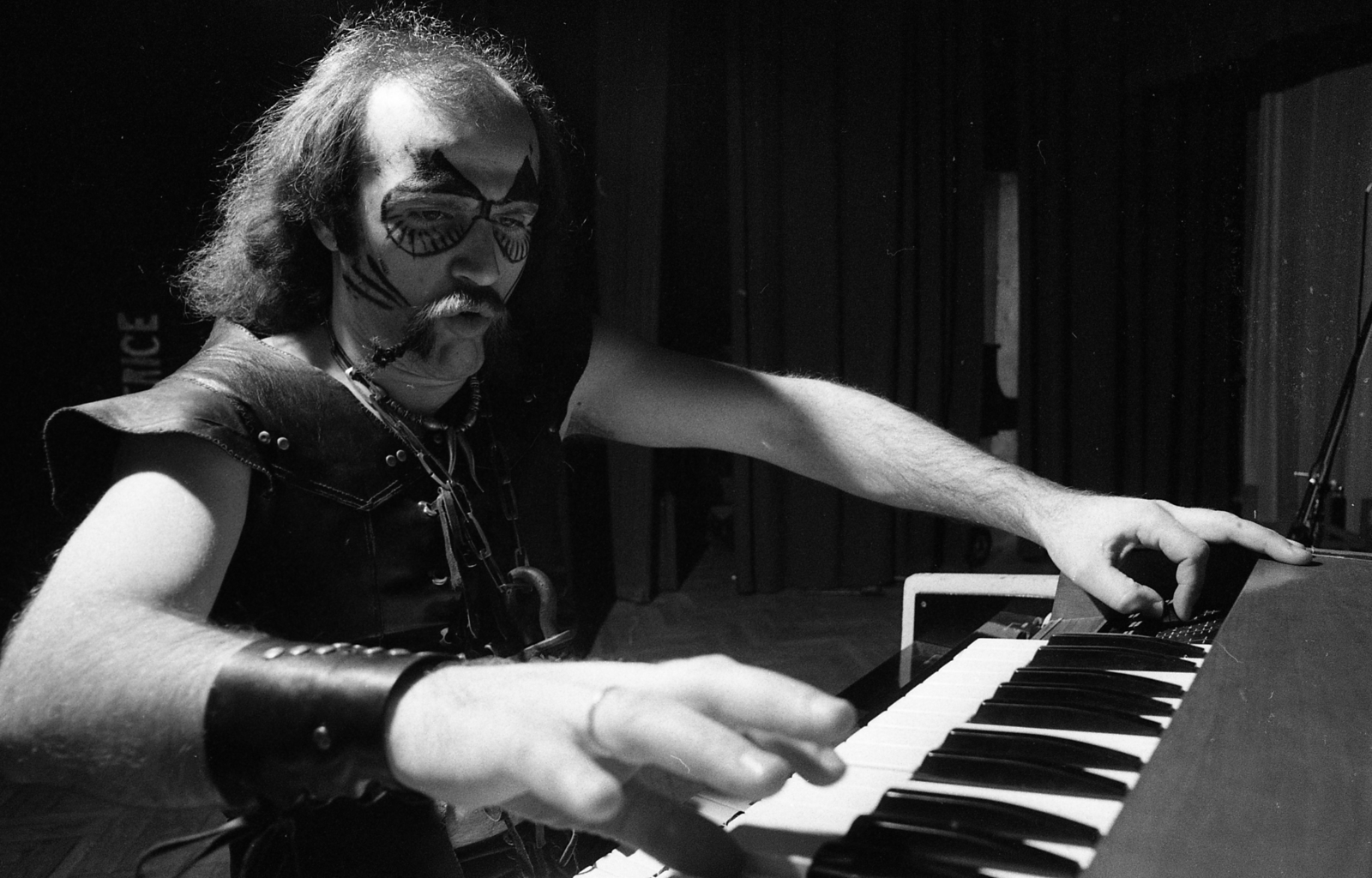 Hungary, Gidófalvy Attila (Beatrice együttes)., 1979, Urbán Tamás, synthesizer, face painting, Beatrice-portrayal, Fortepan #89128