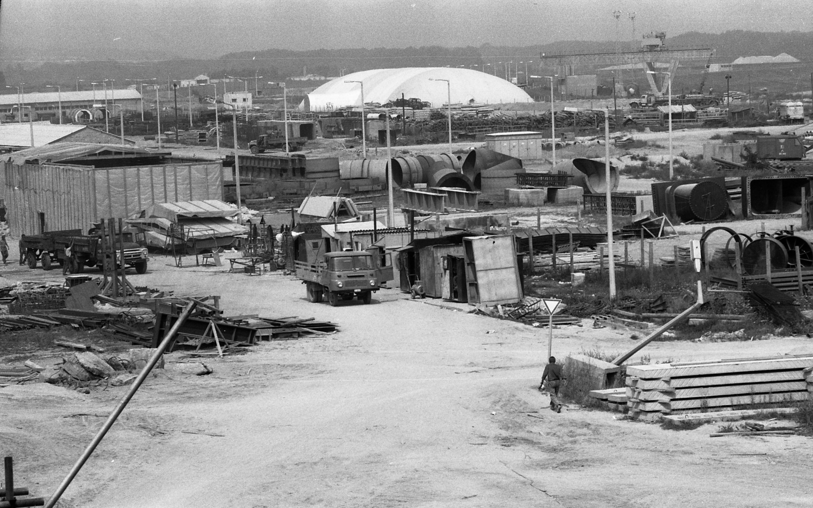 Hungary, Paks, az Atomerőmű építése., 1979, Urbán Tamás, construction, ZIL-brand, Robur-brand, Fortepan #89225