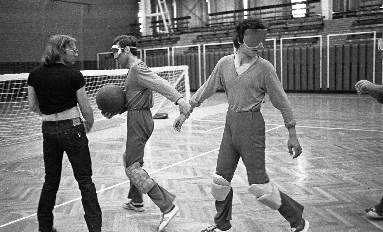 Hungary, Budapest XIII., Fáy utcai Vasas kézilabdacsarnok, csörgőlabda mérkőzés., 1974, Urbán Tamás, Budapest, goalball, Fortepan #89473