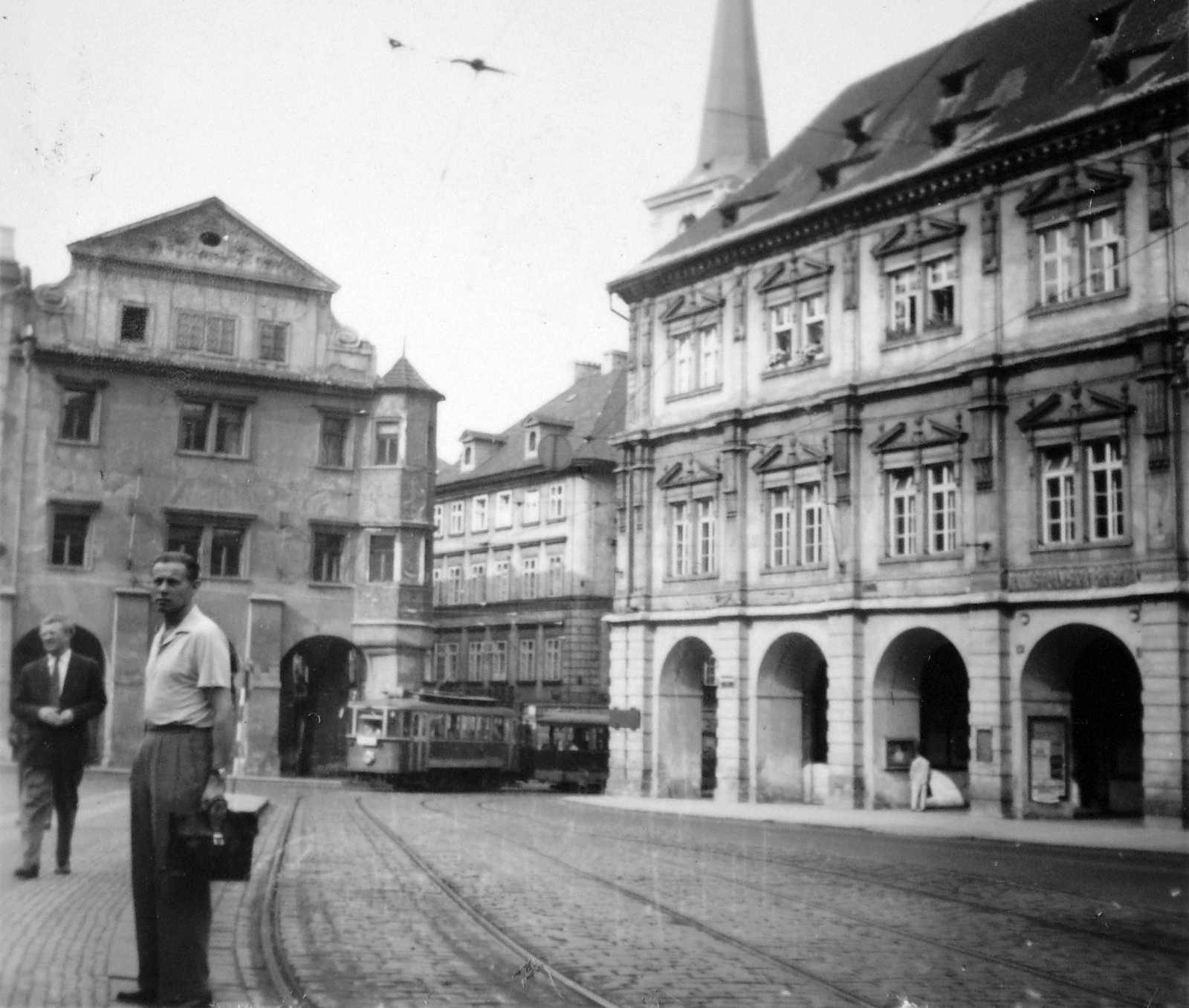 Czech Republik, Prague, Kisoldal tér (Malostranské námesti)., 1958, Fortepan, Czechoslovakia, square, street view, tram, public building, renaissance, cloister, public transport, Giovanni Maria Filippi-design, Ringhoffer-brand, Fortepan #8954