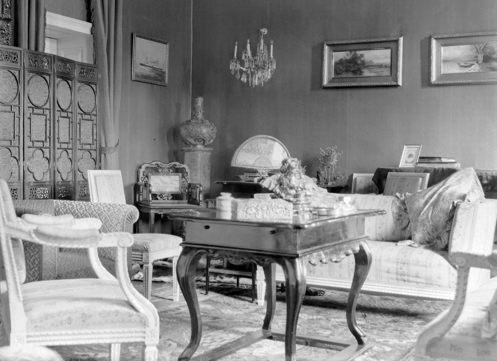 1906, Zichy, furniture, painting, interior, chandelier, table, chair, folding screen, vase, fan, Fortepan #9027