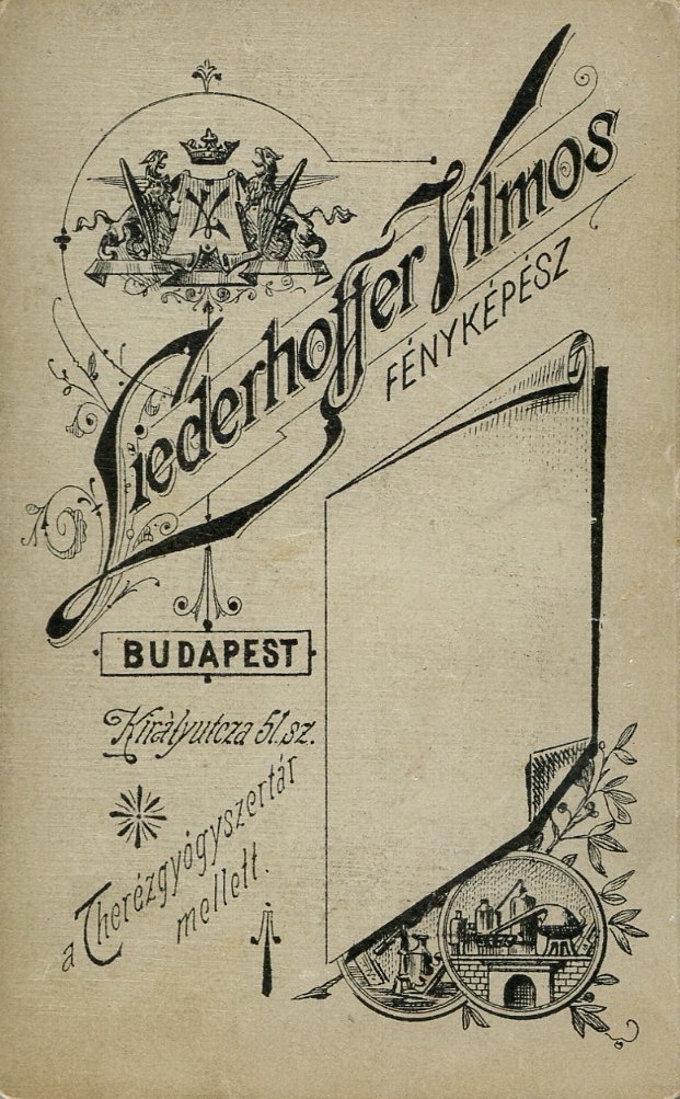 Magyarország, Budapest VII., Király utca 51.Liederhoffer Vilmos fényképész. A felvétel 1890-ben készült., 1900, Mészöly Leonóra, műterem, fényképész, hátlap, Budapest, Fortepan #90293