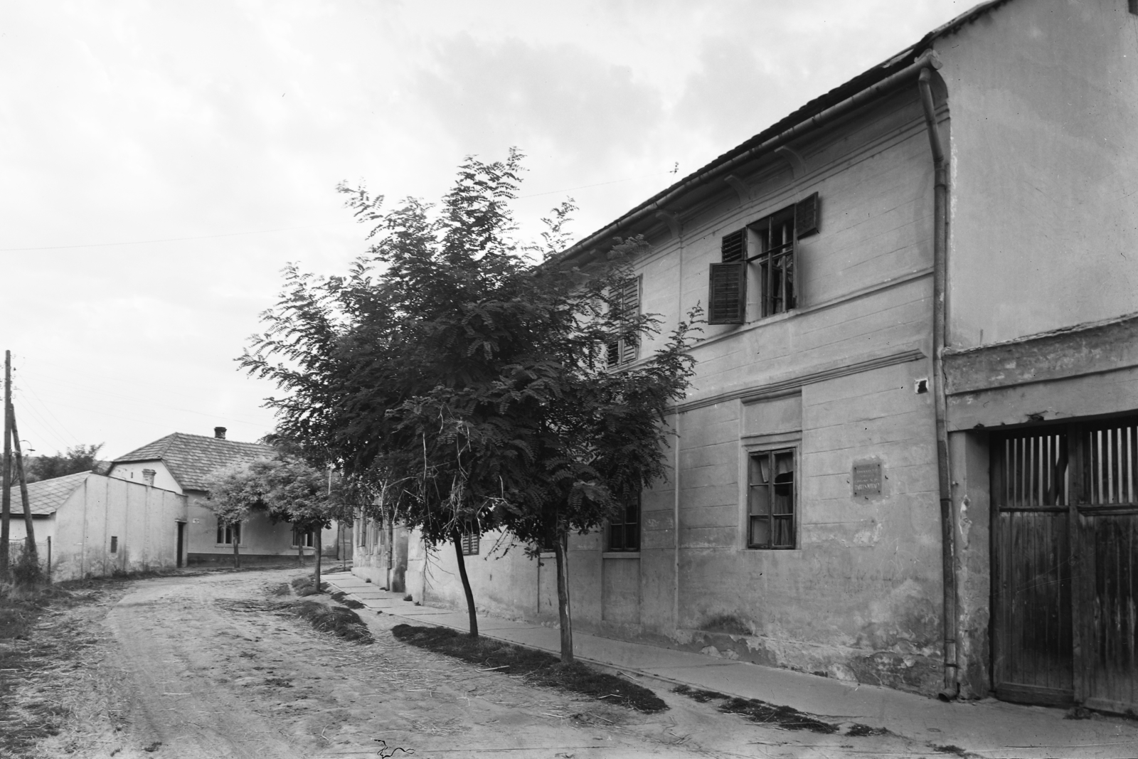 Hungary, Szekszárd, Babits Mihály utca, Babits Mihály szülőháza., 1955, UVATERV, egy dunai hajóút, street view, memorial, Fortepan #91043