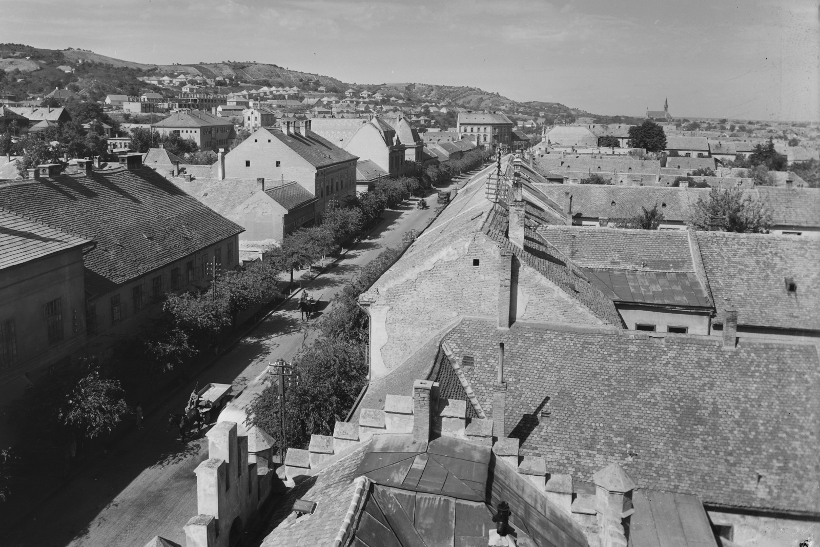 Hungary, Szekszárd, Széchenyi utca az Augusz ház tornyából., 1955, UVATERV, egy dunai hajóút, roof, Fortepan #91046