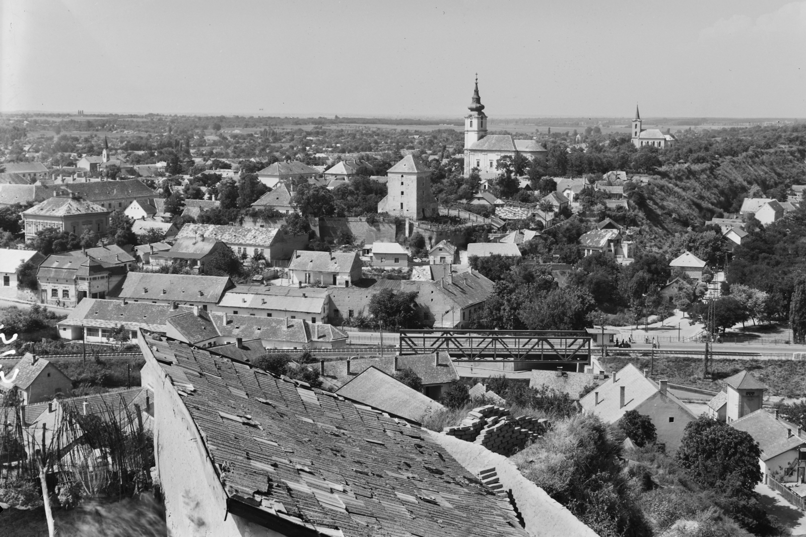 Hungary, Dunaföldvár, a város látképe a Kálváriáról., 1955, UVATERV, egy dunai hajóút, picture, rails, cityscape, Fortepan #91068