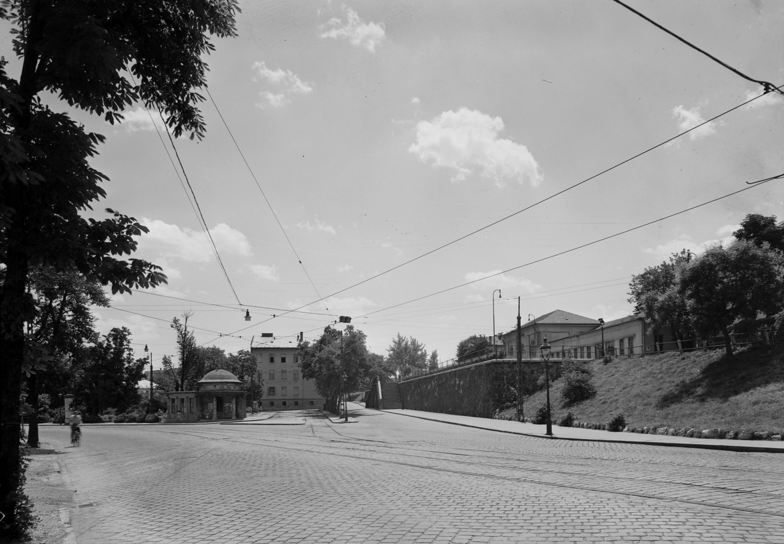 Hungary, Budapest I., Krisztina körút - Kosciuszko Tádé utca találkozása, jobbra a Déli pályaudvar., 1952, UVATERV, railway, street view, Budapest, Fortepan #9111