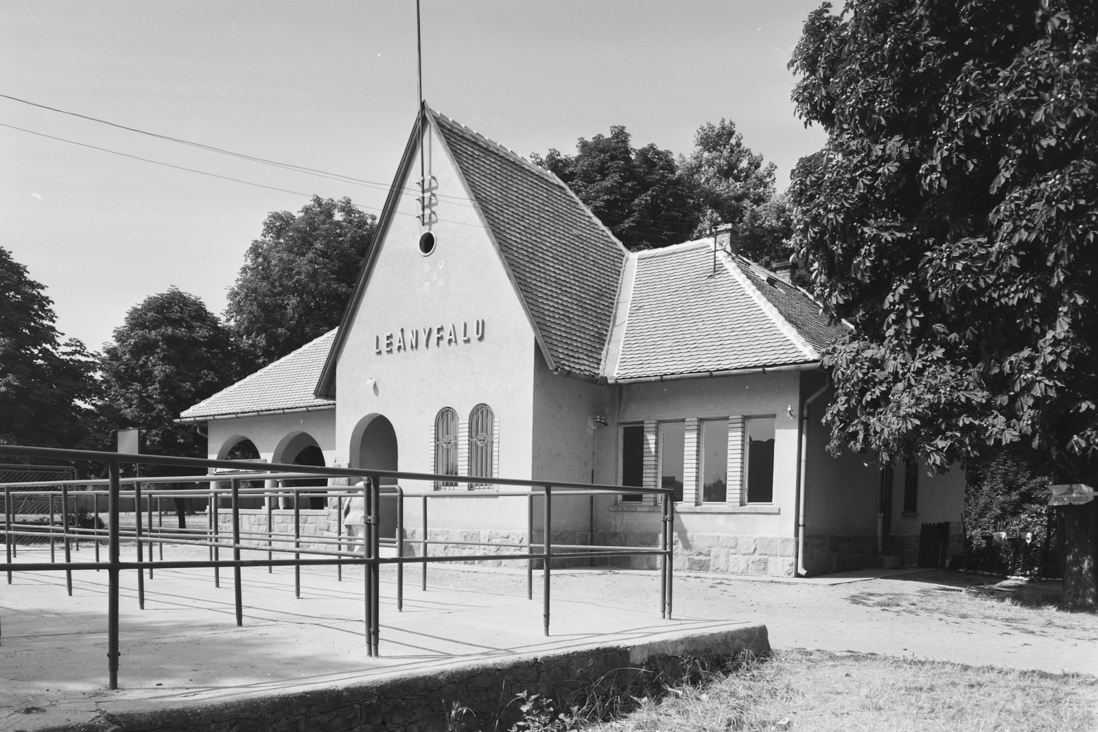 Hungary, Leányfalu, hajóállomás., 1955, UVATERV, egy dunai hajóút, boat station, ramp, Fortepan #91172