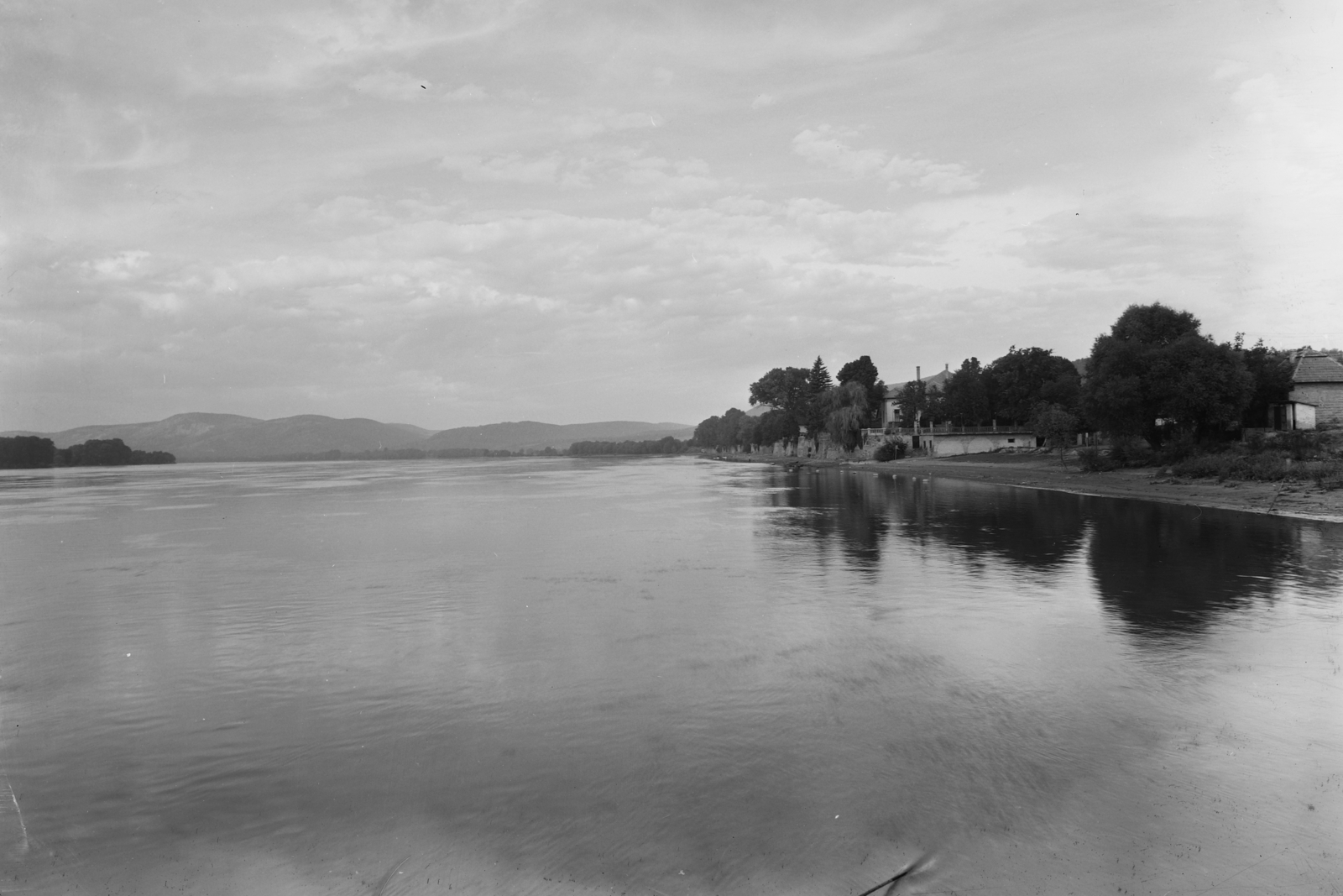 Hungary, Verőce, (Nógrádverőce), Duna-part., 1955, UVATERV, egy dunai hajóút, shore, Fortepan #91195