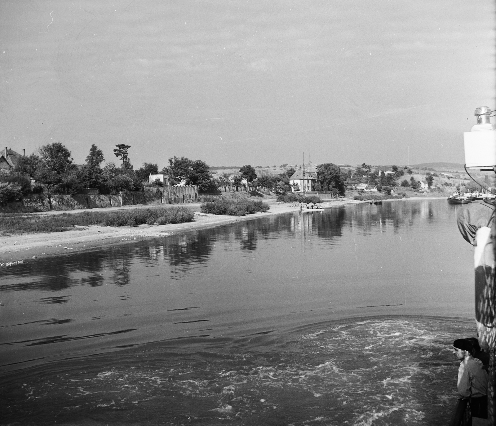 Hungary, Szob, Duna-part., 1955, UVATERV, egy dunai hajóút, shore, Fortepan #91214