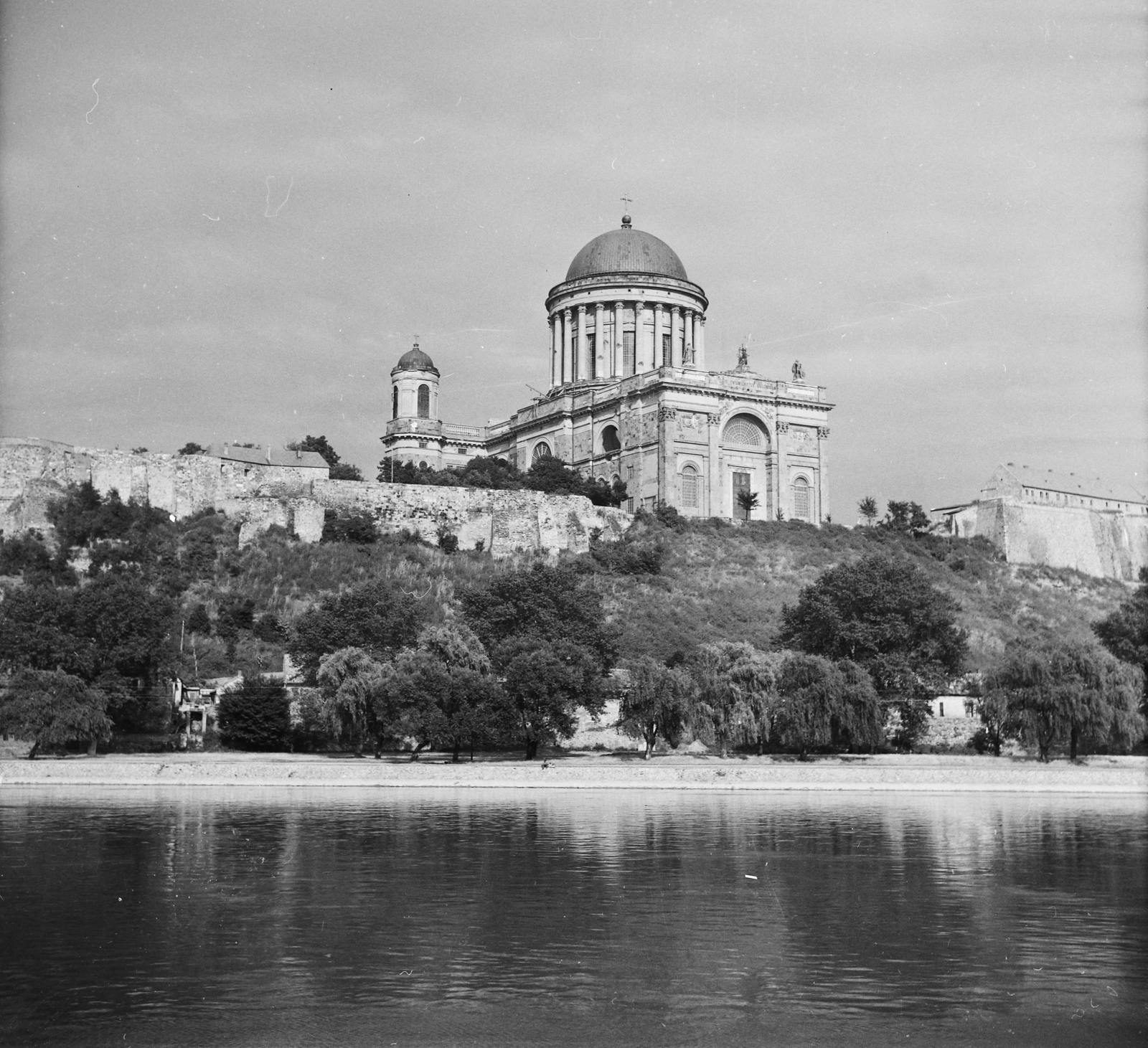 Magyarország, Esztergom, Bazilika., 1955, UVATERV, egy dunai hajóút, Bazilika, Duna, Fortepan #91220