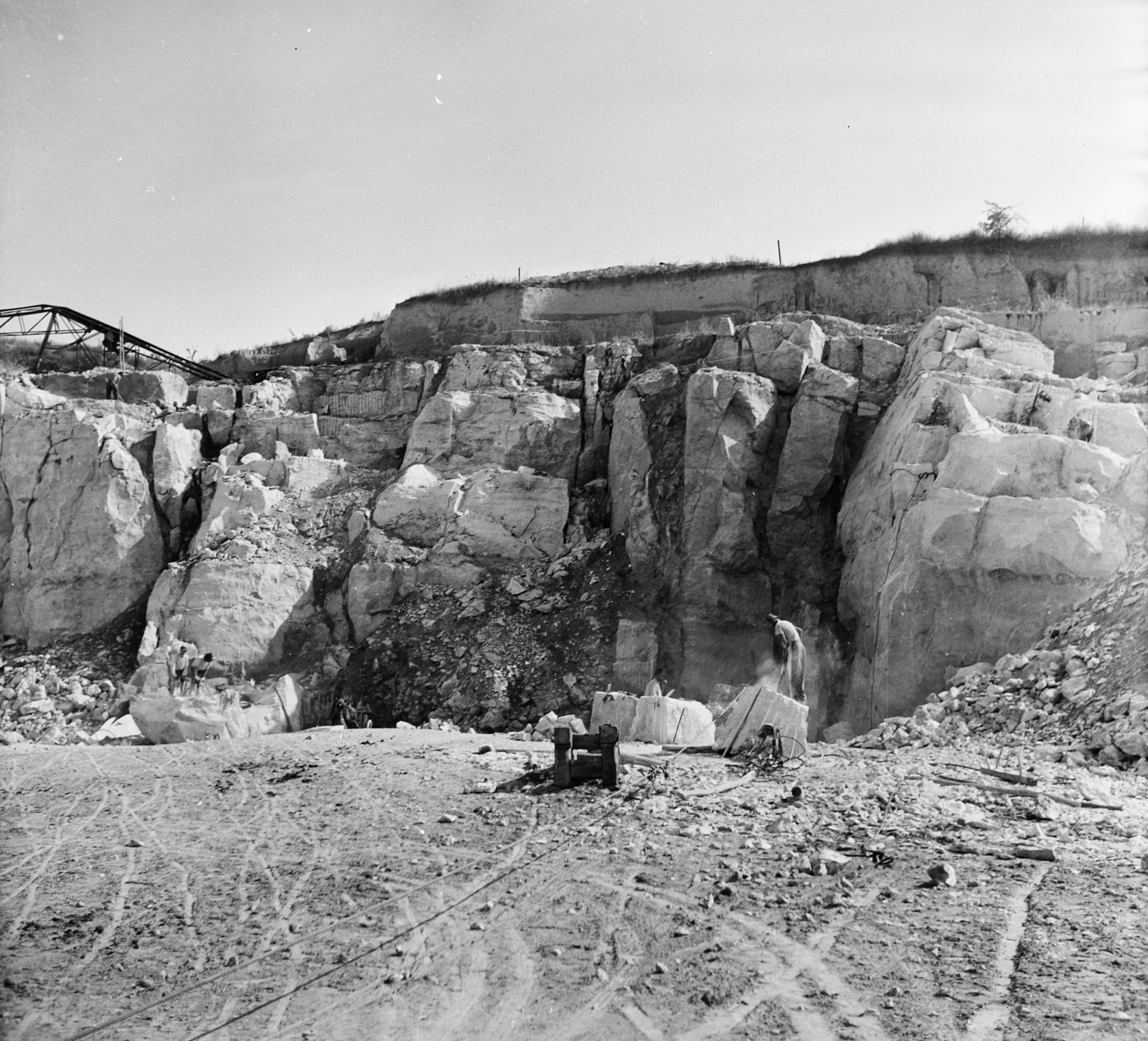 Hungary, Süttő, mészkőbánya., 1955, UVATERV, egy dunai hajóút, stone mine, Fortepan #91239
