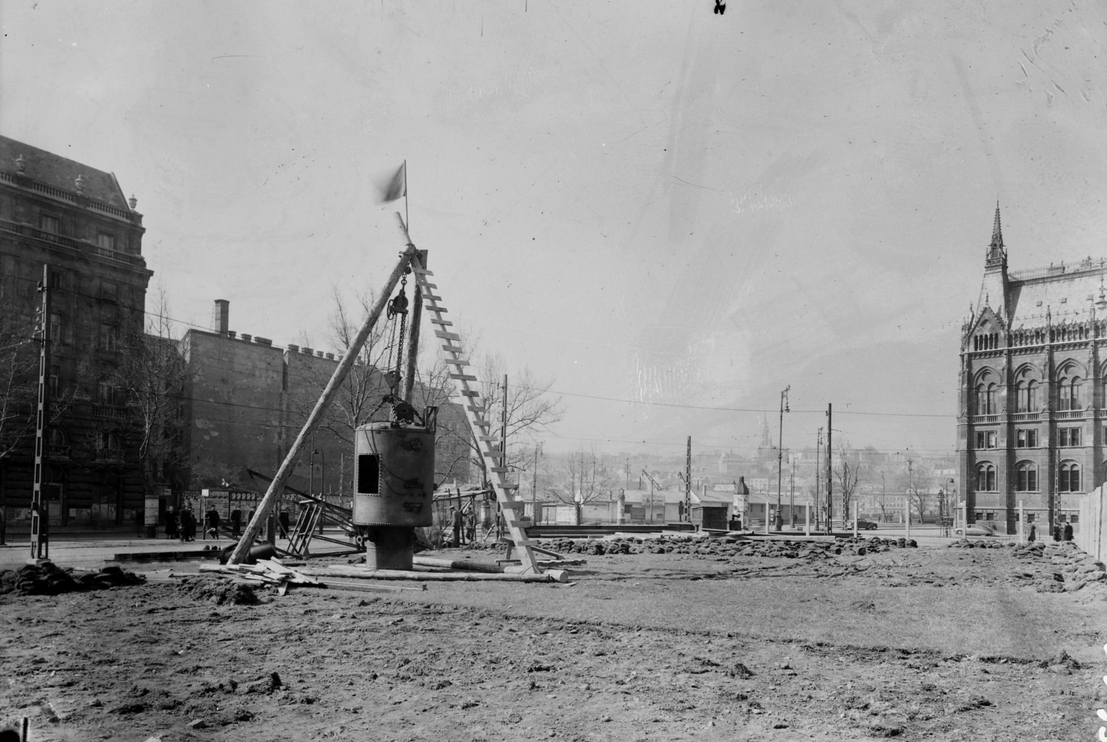 Hungary, Budapest V., Kossuth Lajos tér déli oldala, a metróépítés területe., 1951, UVATERV, subway construction, Budapest, Fortepan #91440