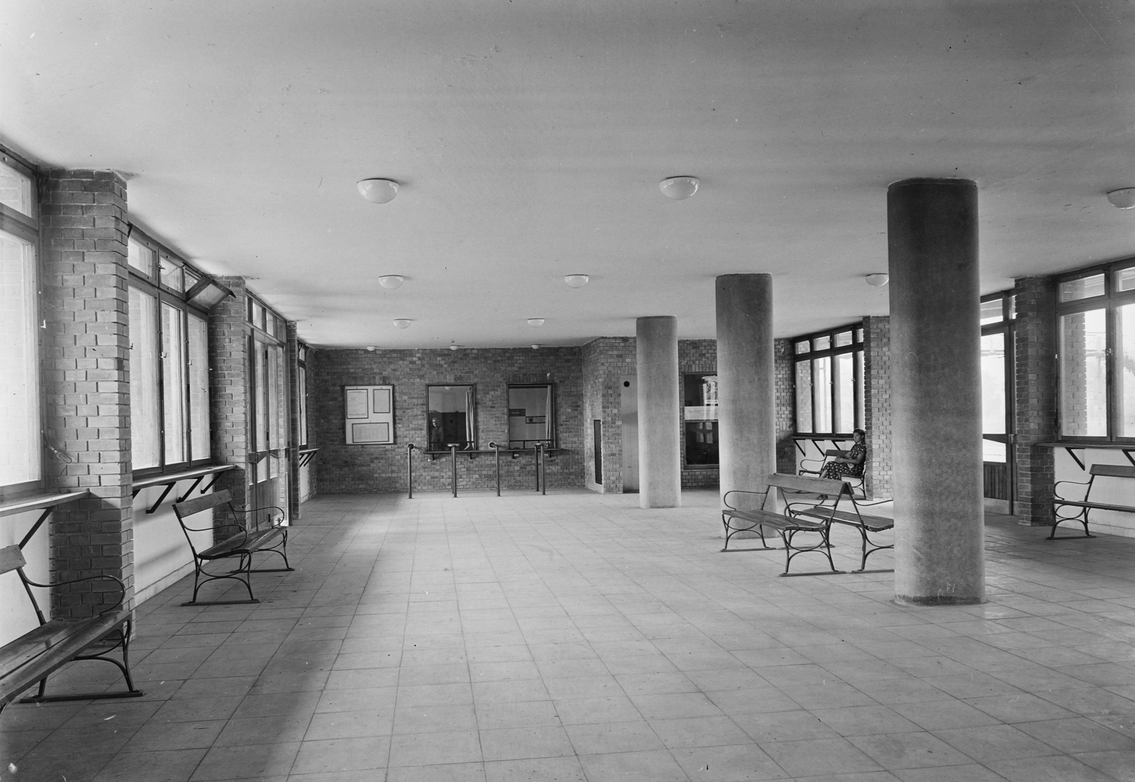 Hungary, Pécel, vasútállomás., 1950, UVATERV, waiting room, train station, Fortepan #91554