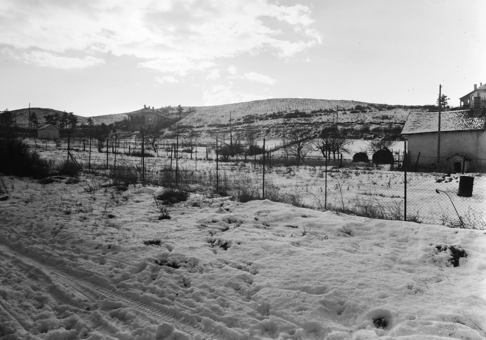 Hungary, Budapest XII.,Budapest XI., Korompai utca a Meredek utca (Miasszonyunk útja) felé nézve., 1951, UVATERV, Budapest, snowy landscape, Fortepan #91575