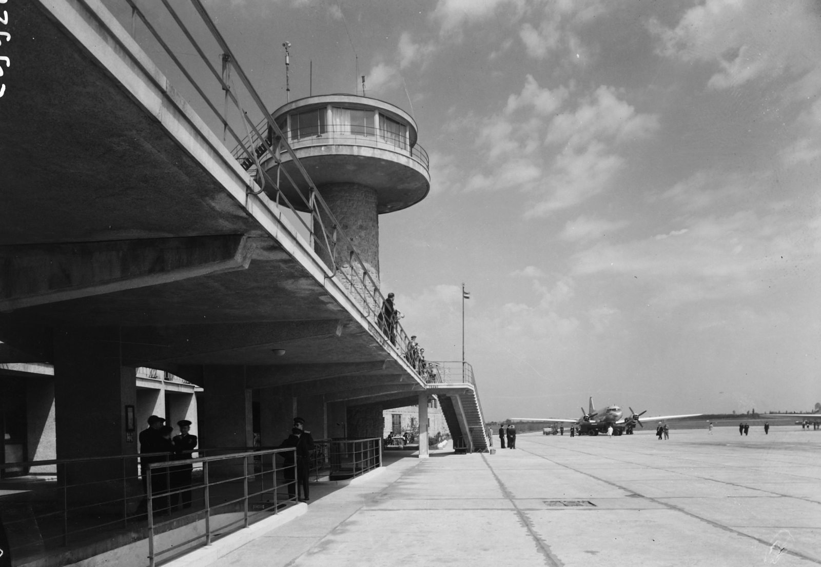 Hungary, Ferihegy (now - Ferenc Liszt) International Airport, Budapest XVIII., 1956, UVATERV, airport, Budapest, Fortepan #91651