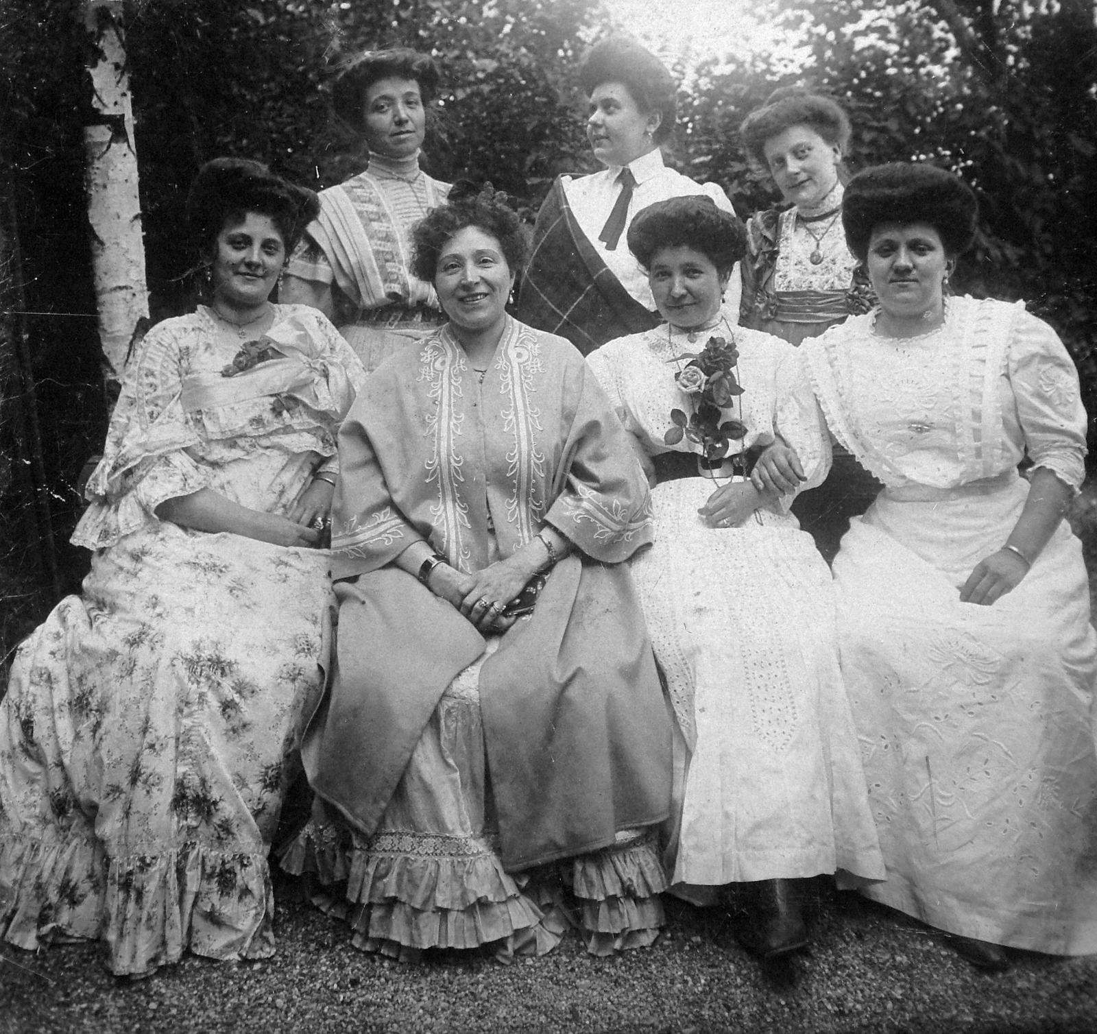 1908, Fortepan, divat, nyakkendő, csoportkép, nők, virág, szoknya, karkötő, köpeny, nyári ruha, konty, blúz, Fortepan #9166