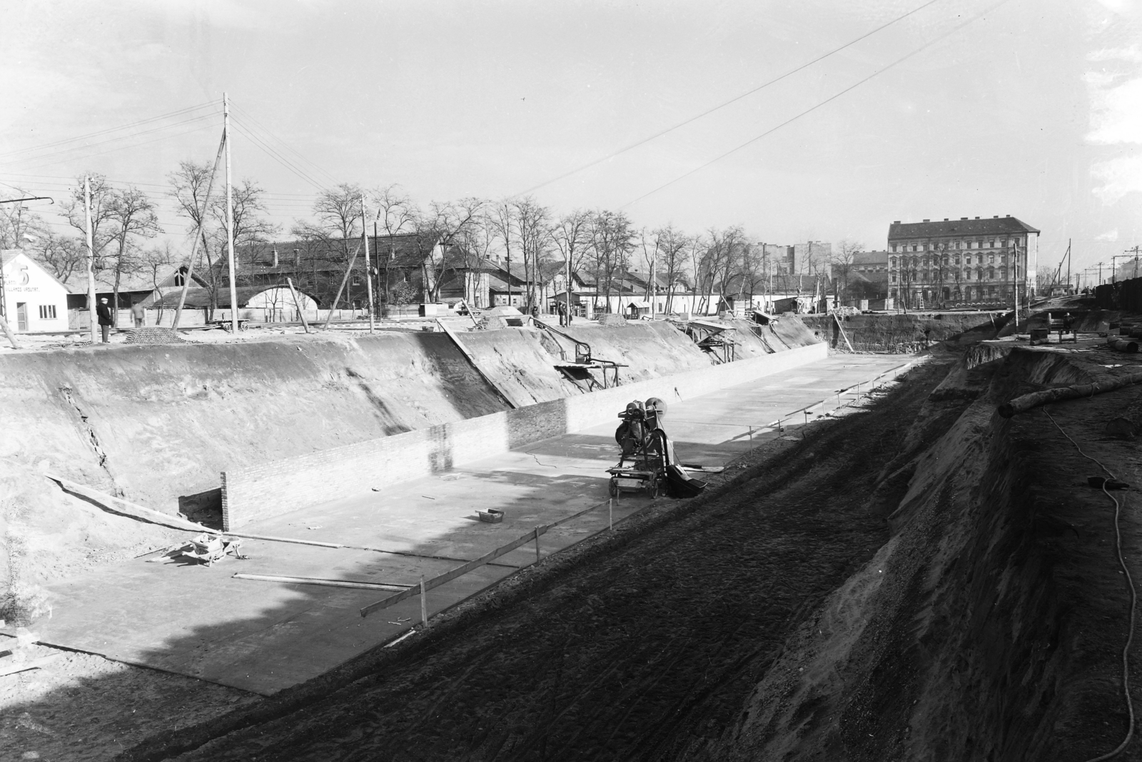Hungary, Budapest XIV., Kerepesi út. A metró és a gödöllői HÉV Hungária körúti, tervezett közös végállomásának építése., 1951, UVATERV, Budapest, subway construction, civil engineering, Fortepan #91691